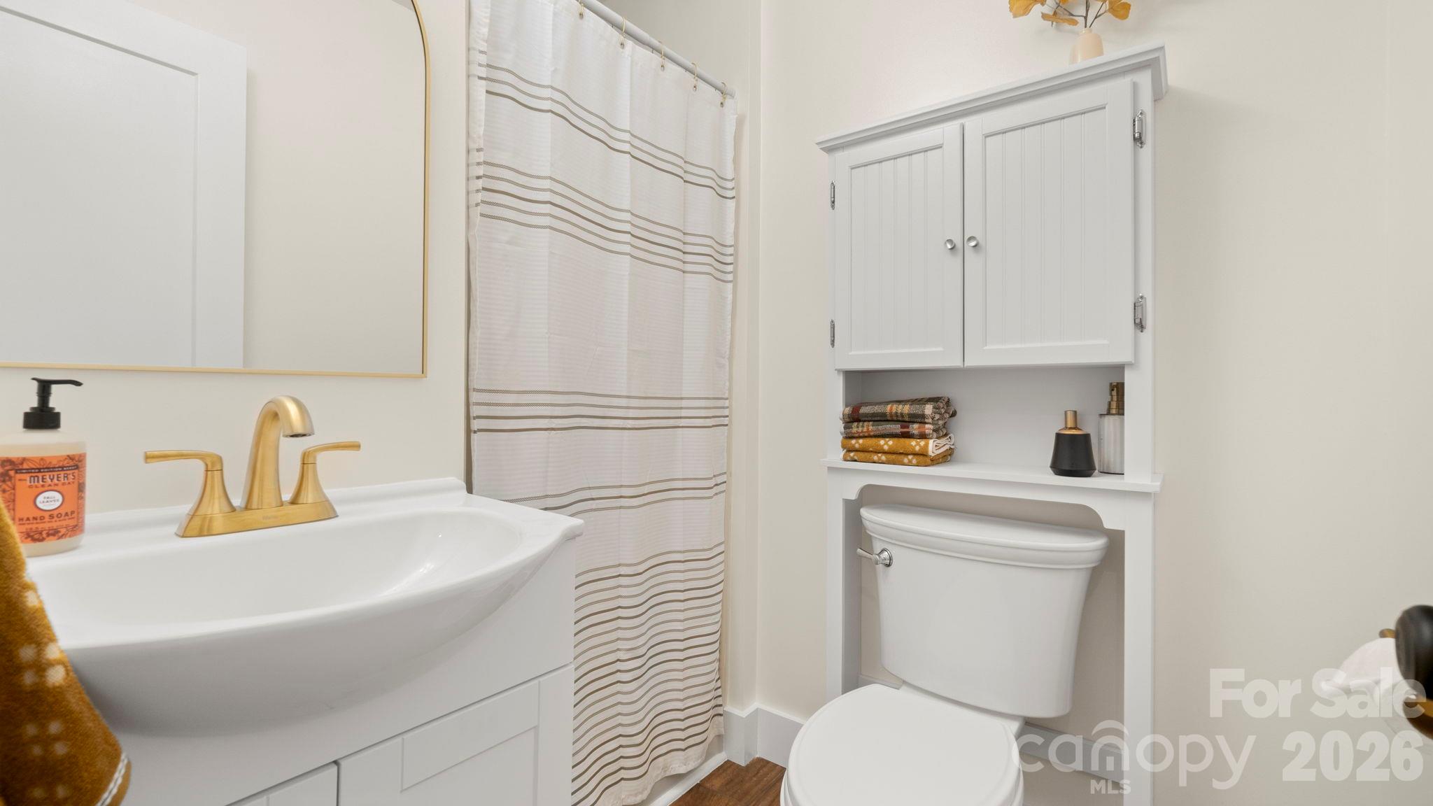 10930 Beatties Ford Road Property Photo 17