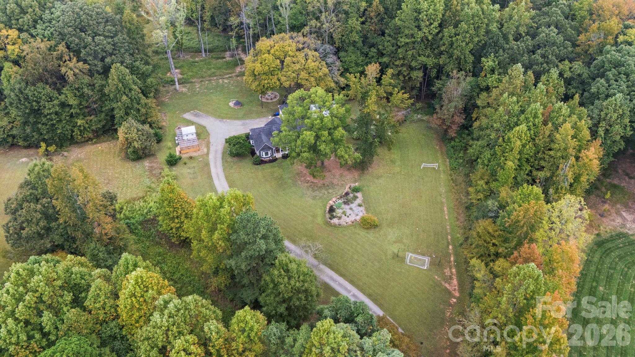 10930 Beatties Ford Road Property Photo 23