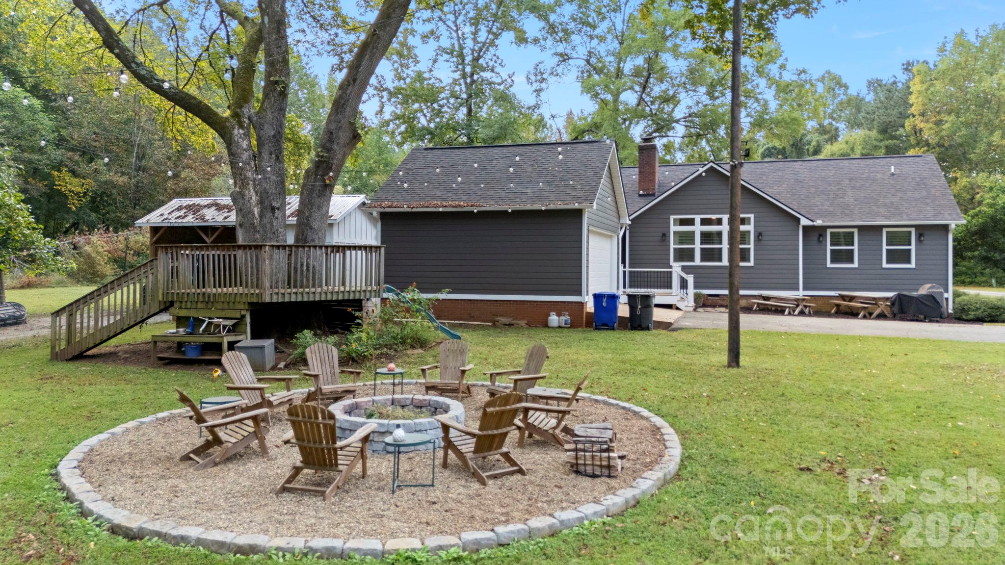 10930 Beatties Ford Road Property Photo 25
