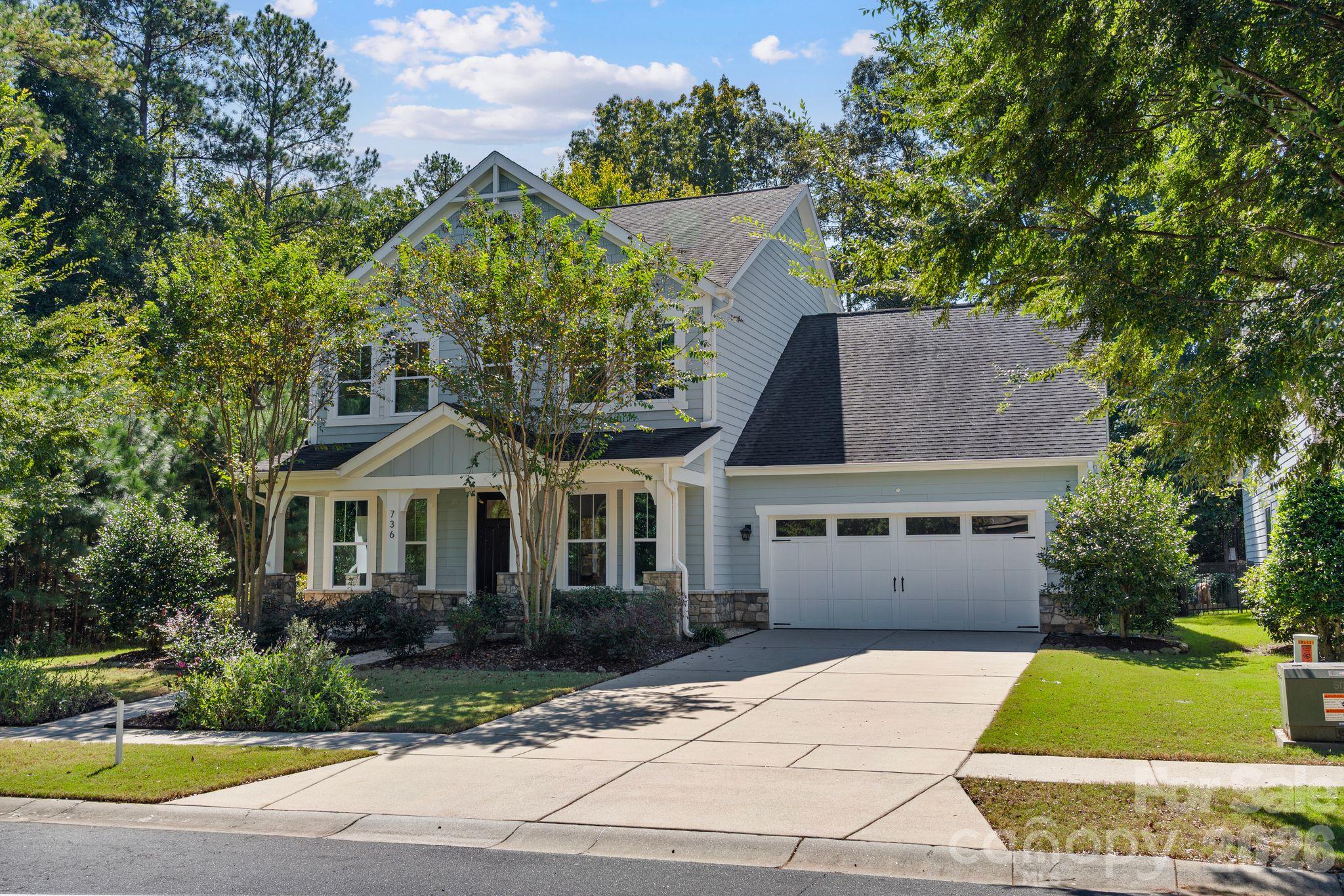 736 Yellow Jessamine Drive Property Photo 1