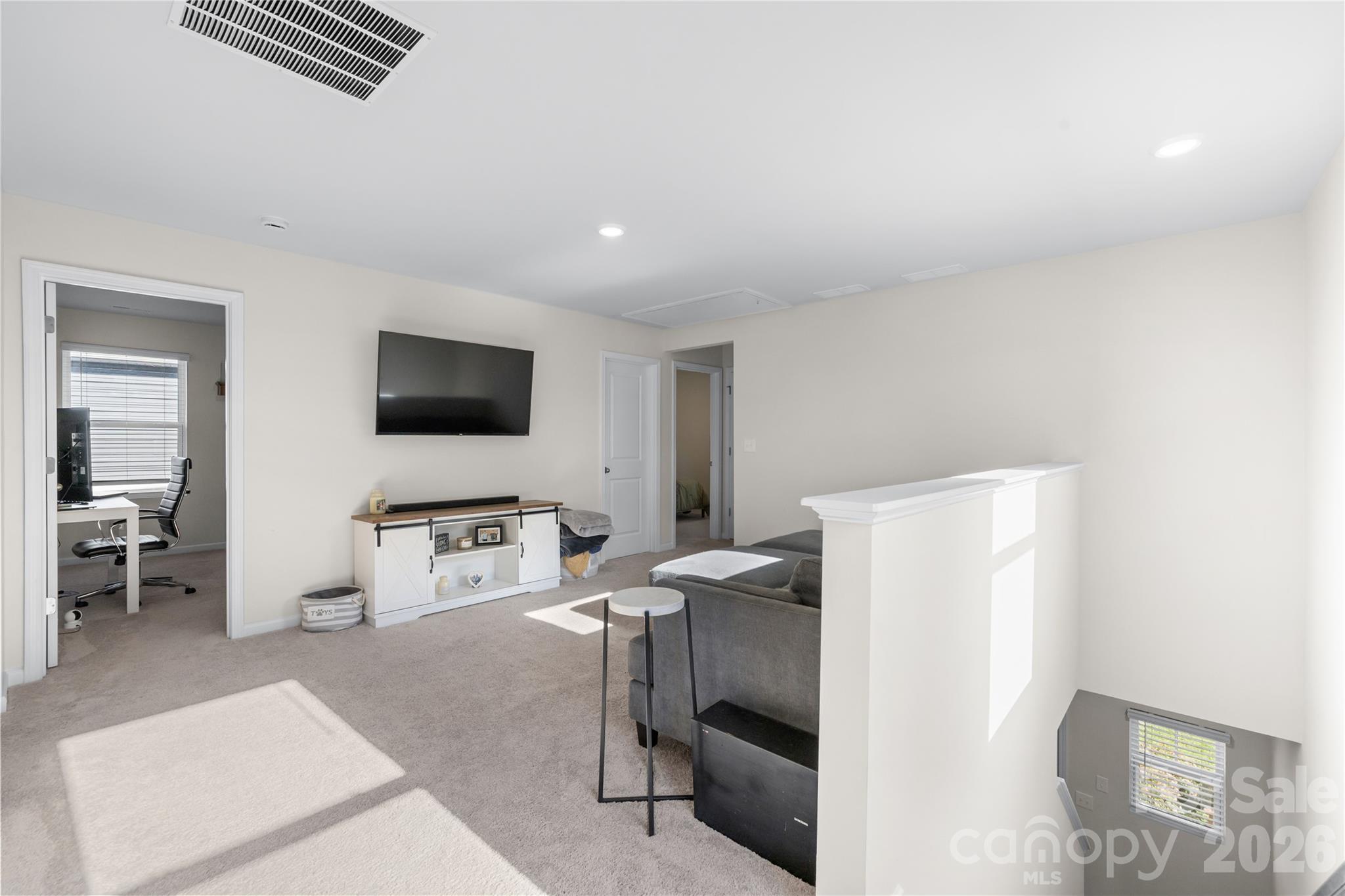 1107 Harland Street Property Photo 9