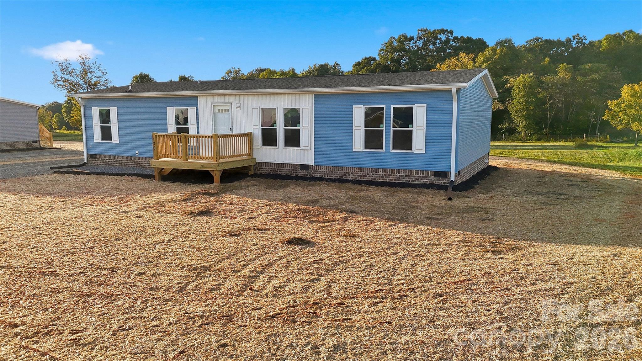 130 Speaks Road Property Photo 4
