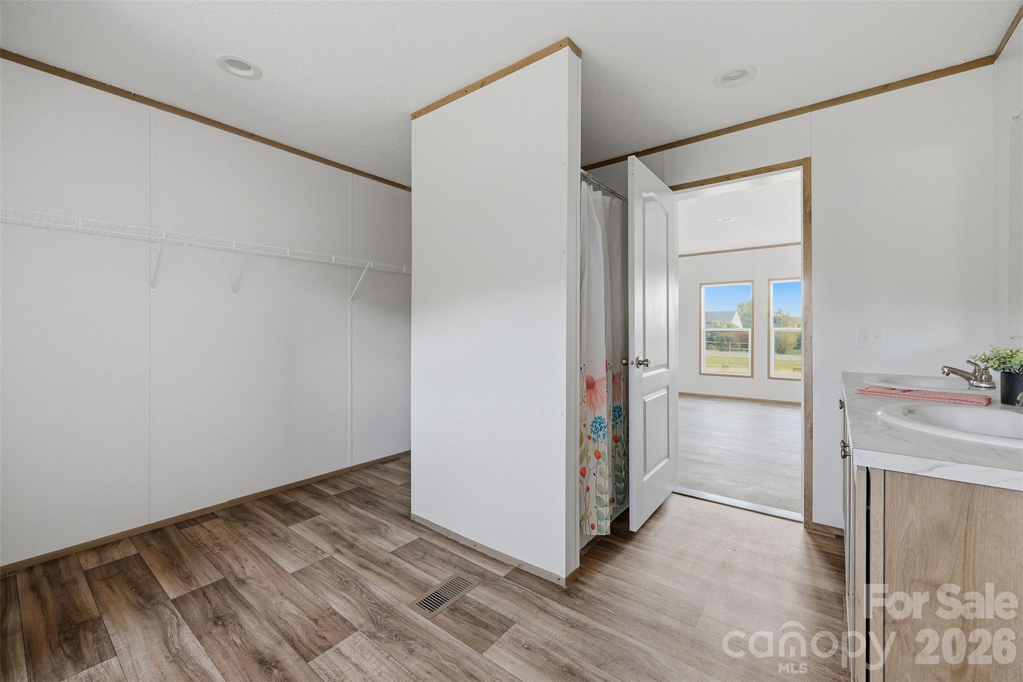 130 Speaks Road Property Photo 18