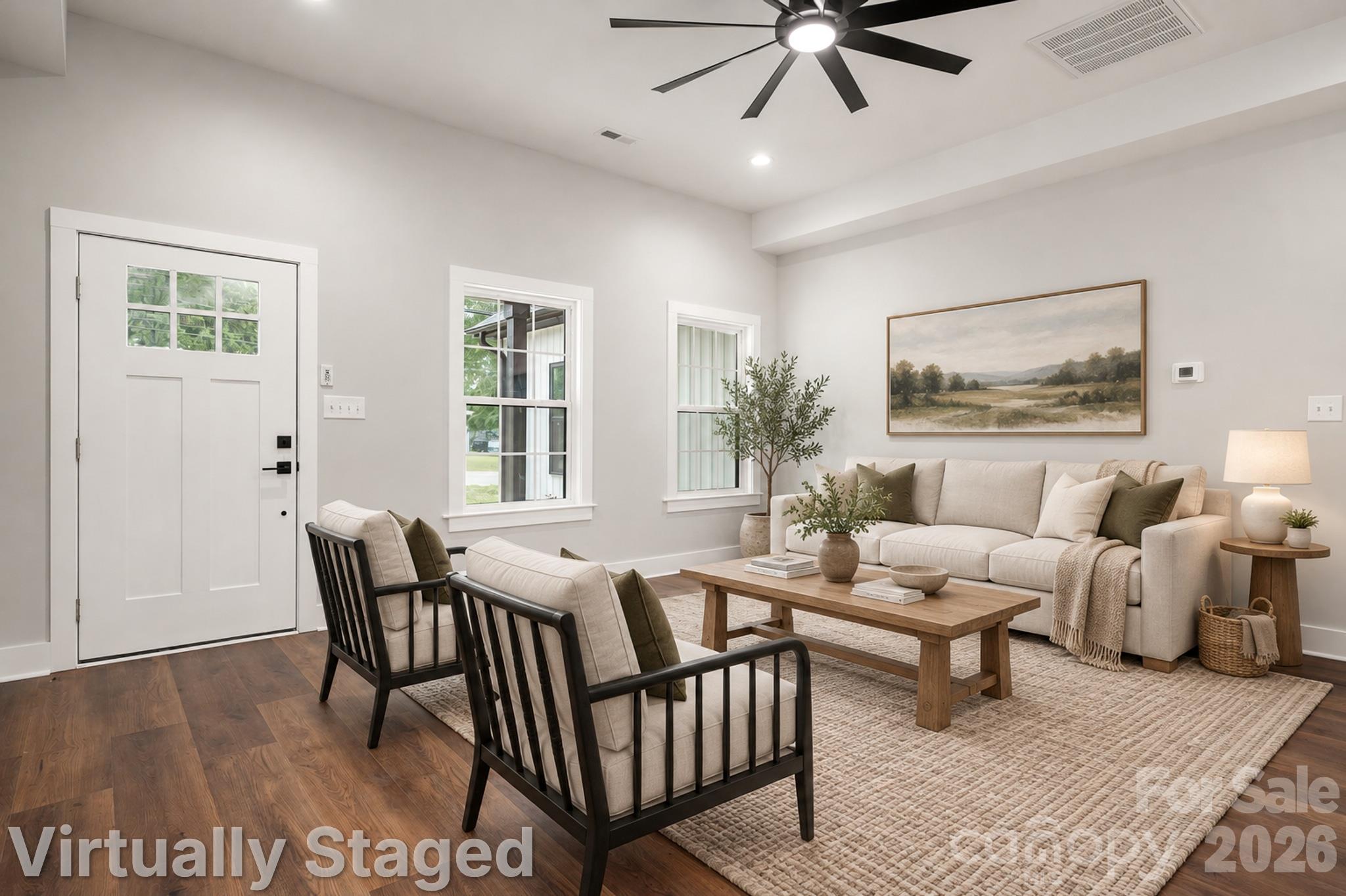 1490 Oakwood Avenue Property Photo 6