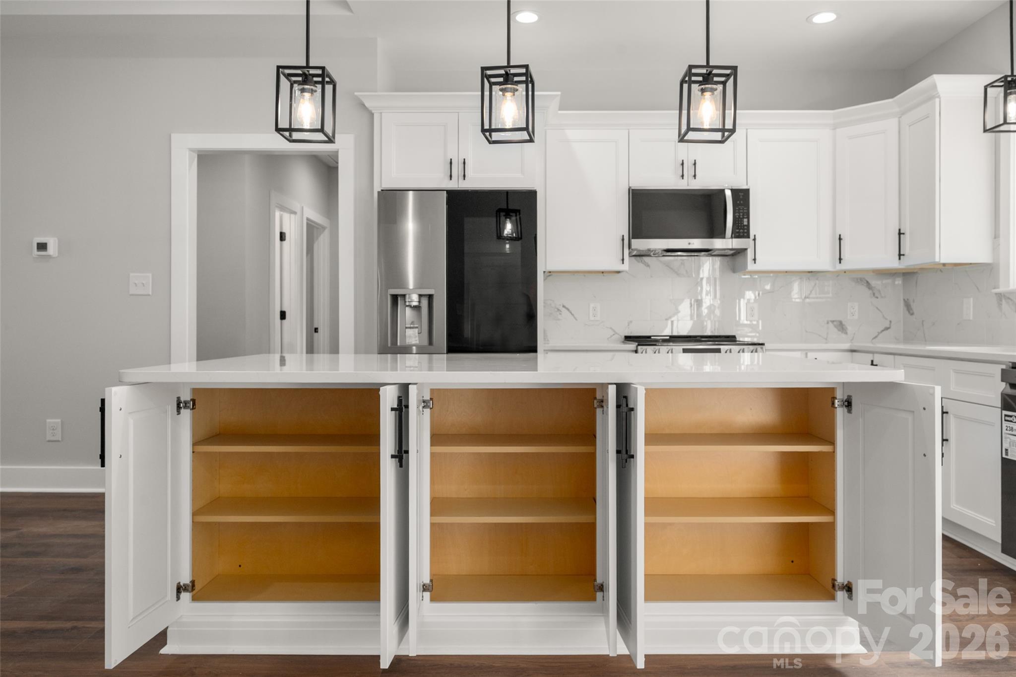 1490 Oakwood Avenue Property Photo 19