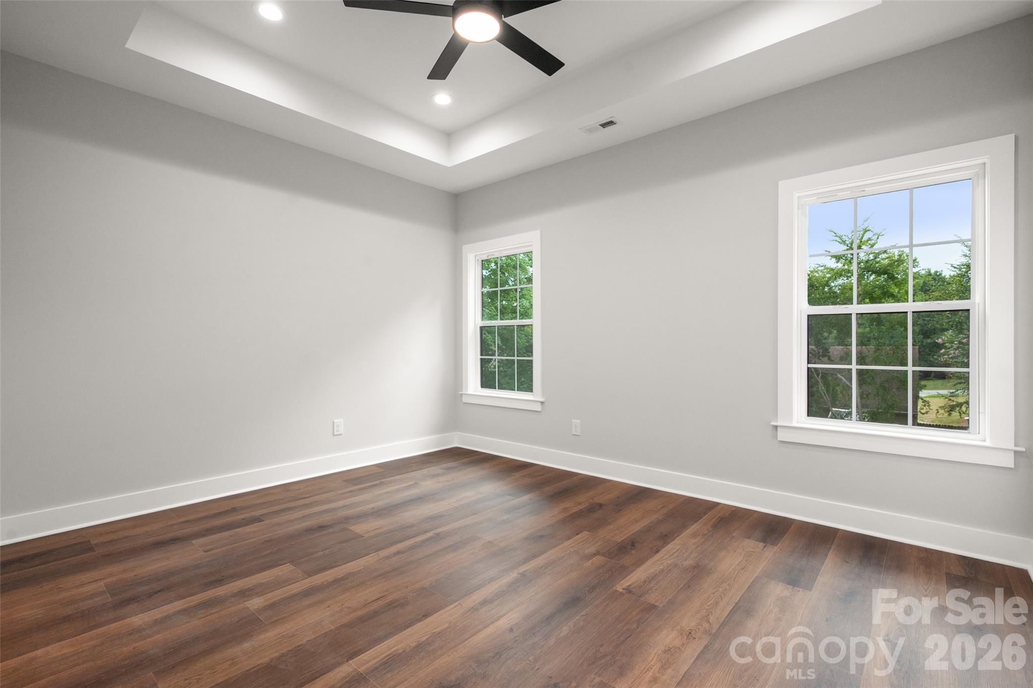 1490 Oakwood Avenue Property Photo 22