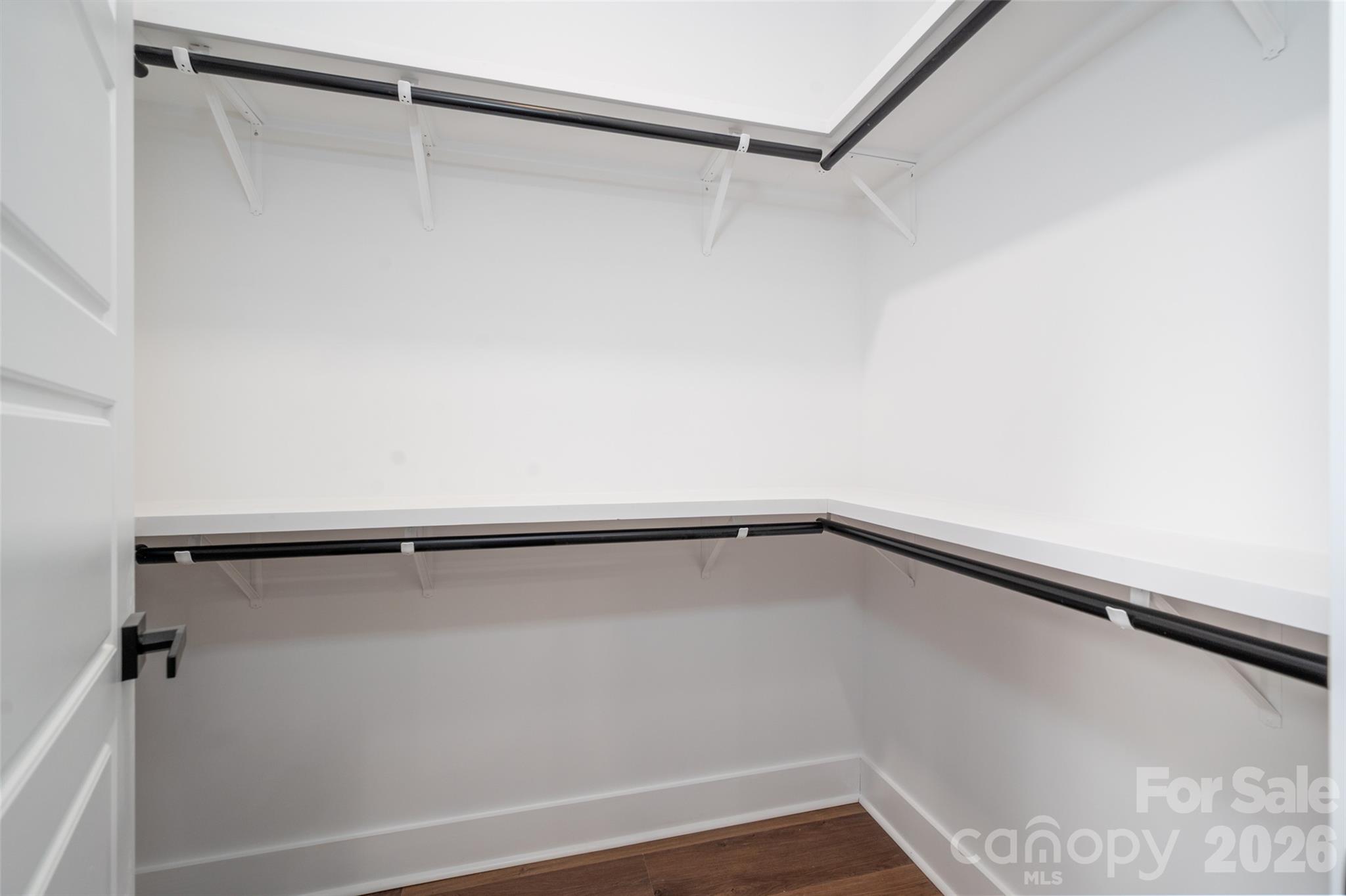 1490 Oakwood Avenue Property Photo 29