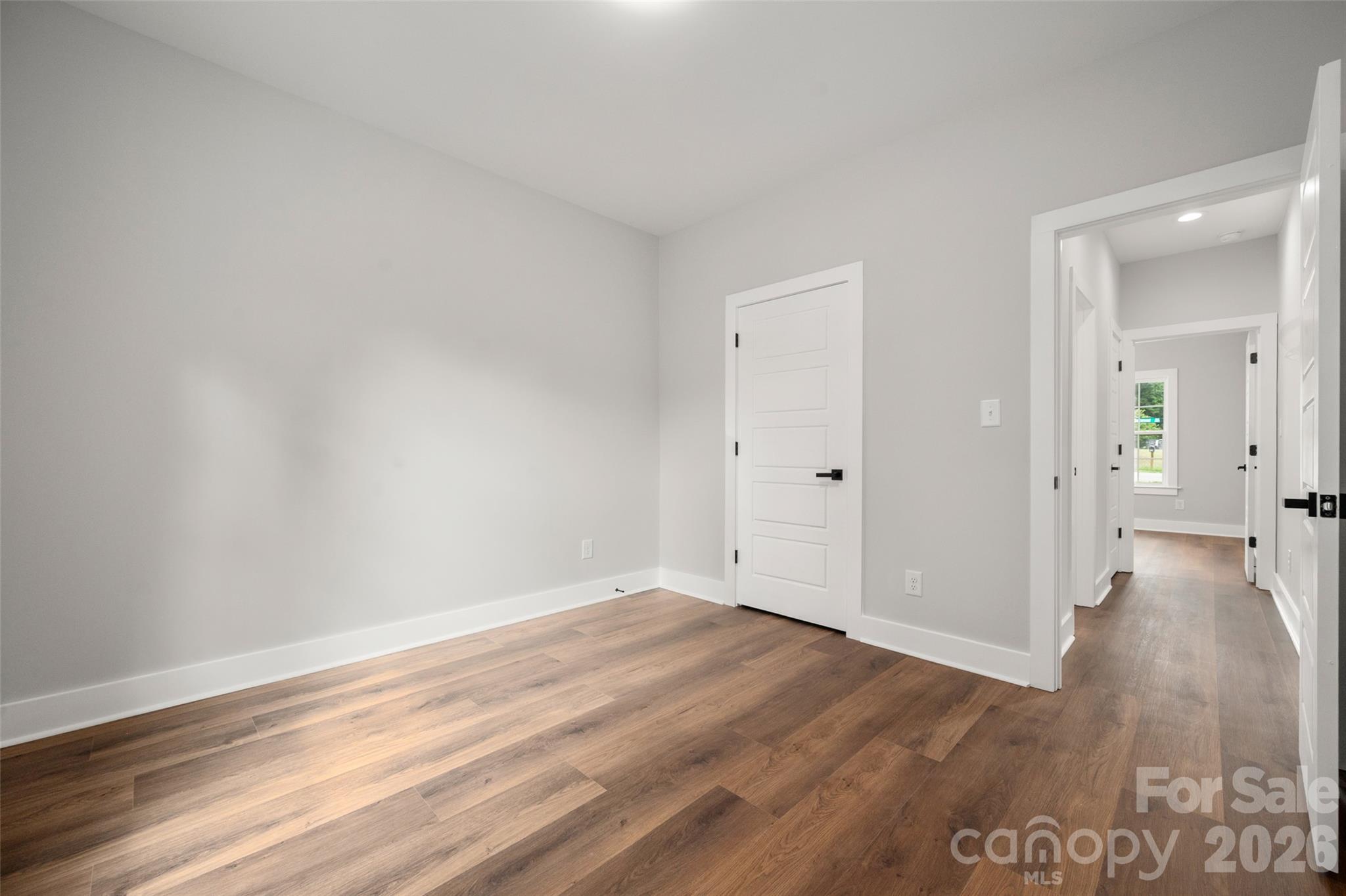 1490 Oakwood Avenue Property Photo 31