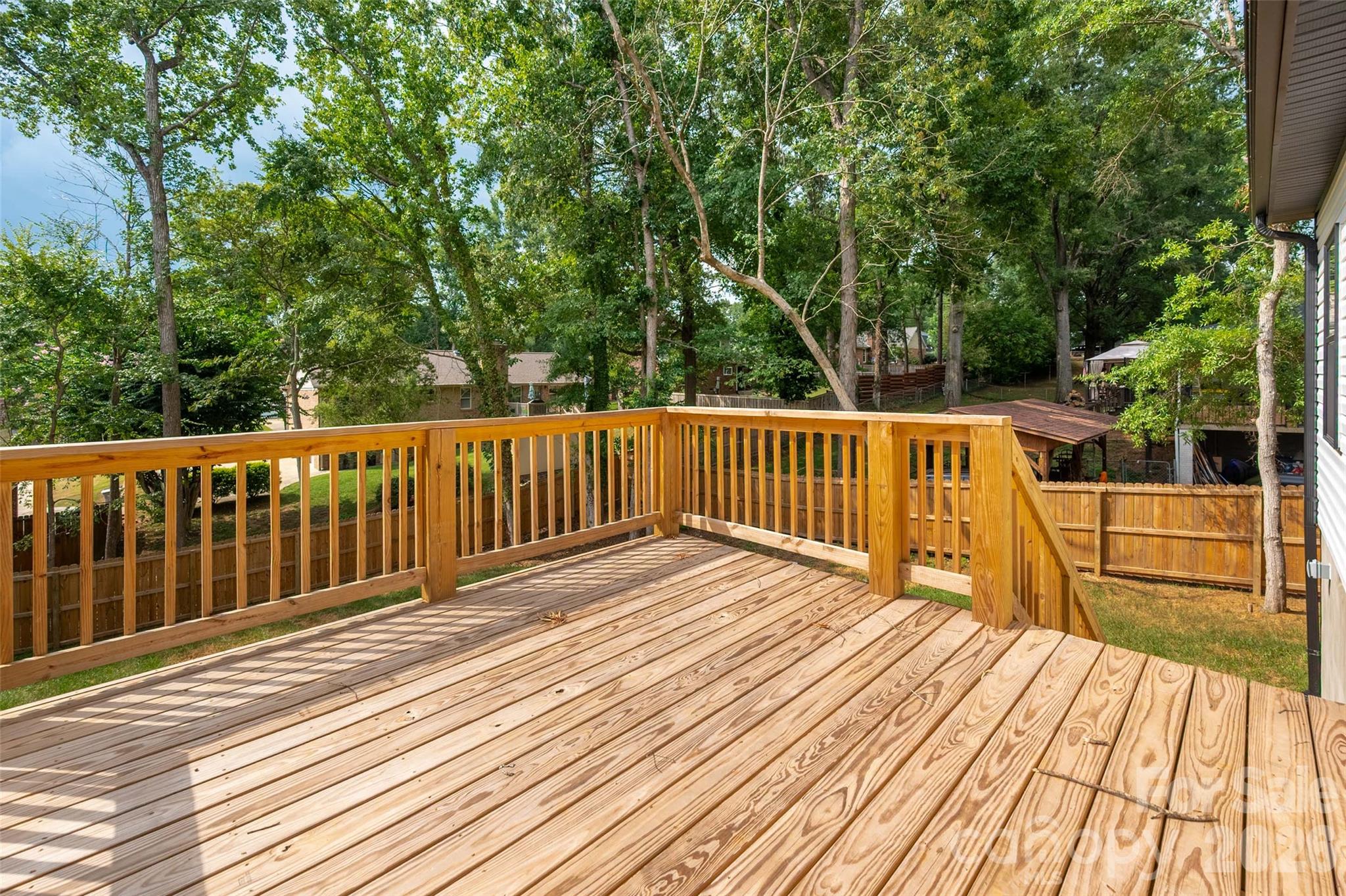 1490 Oakwood Avenue Property Photo 38
