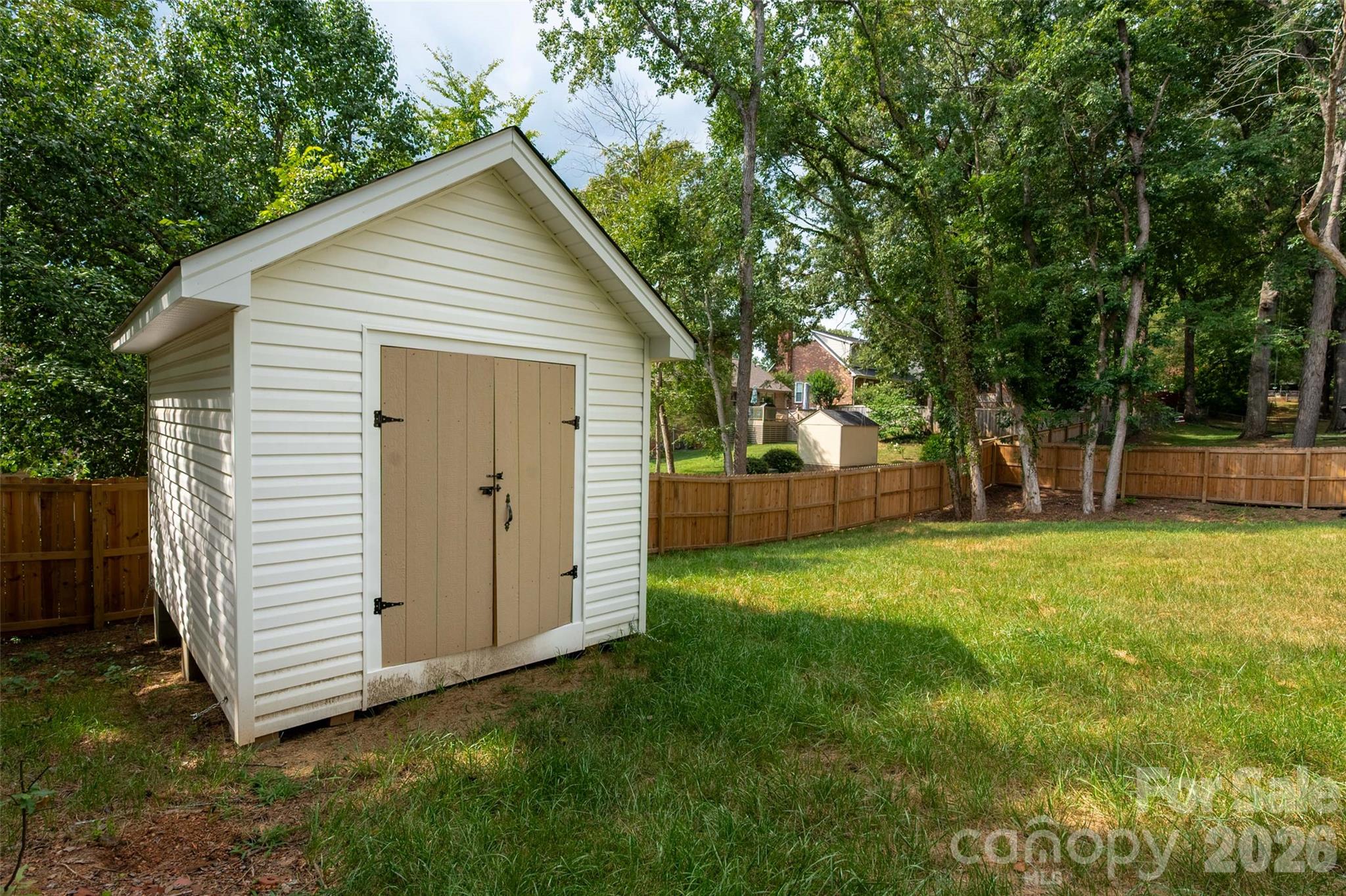 1490 Oakwood Avenue Property Photo 42