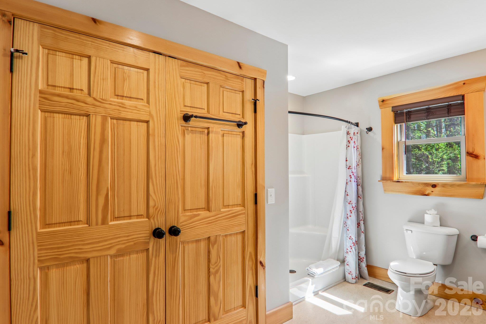 589 Panoramic Loop Property Photo 29
