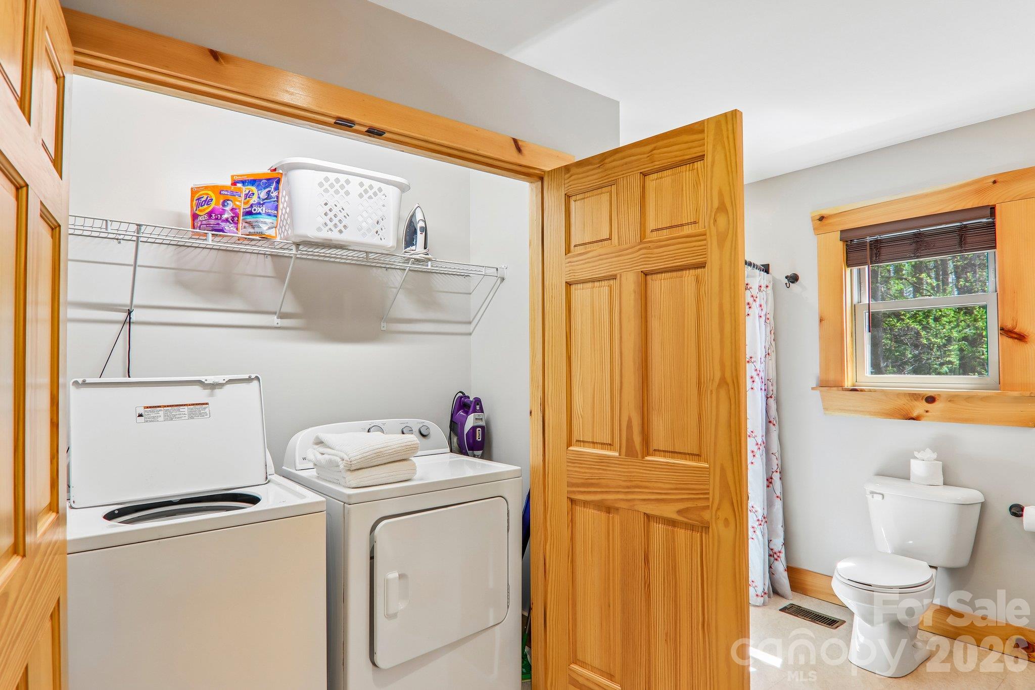 589 Panoramic Loop Property Photo 30
