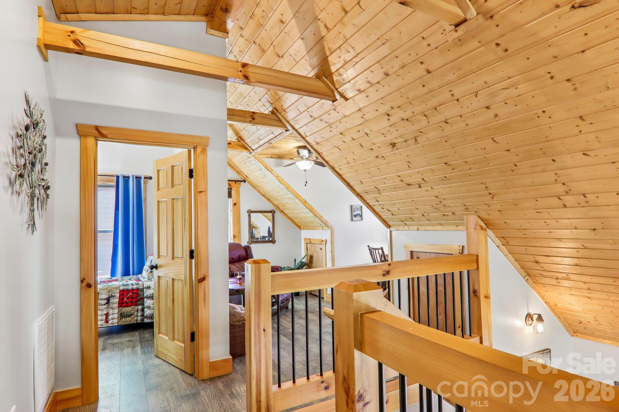 589 Panoramic Loop Property Photo 32