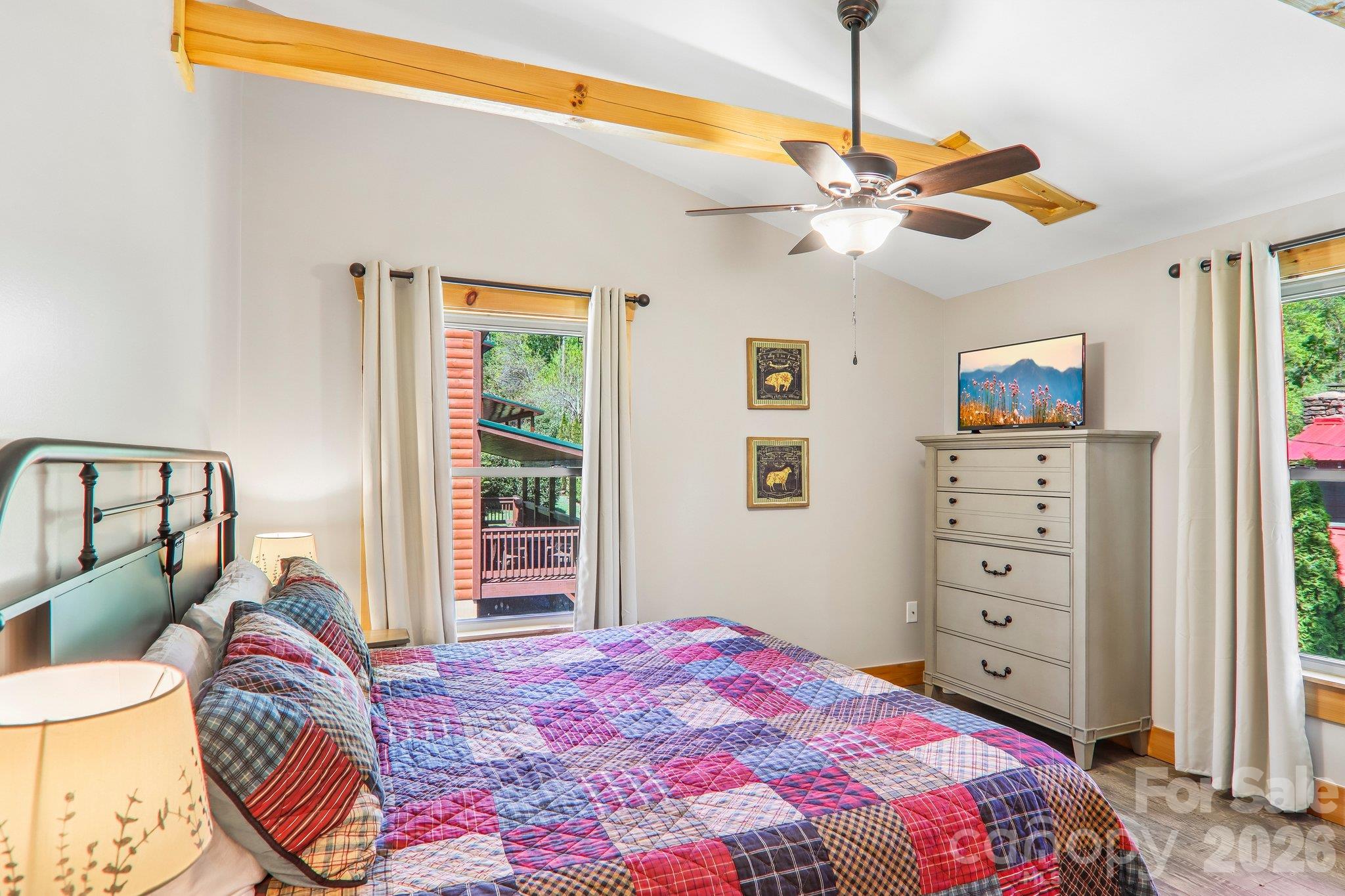 589 Panoramic Loop Property Photo 34