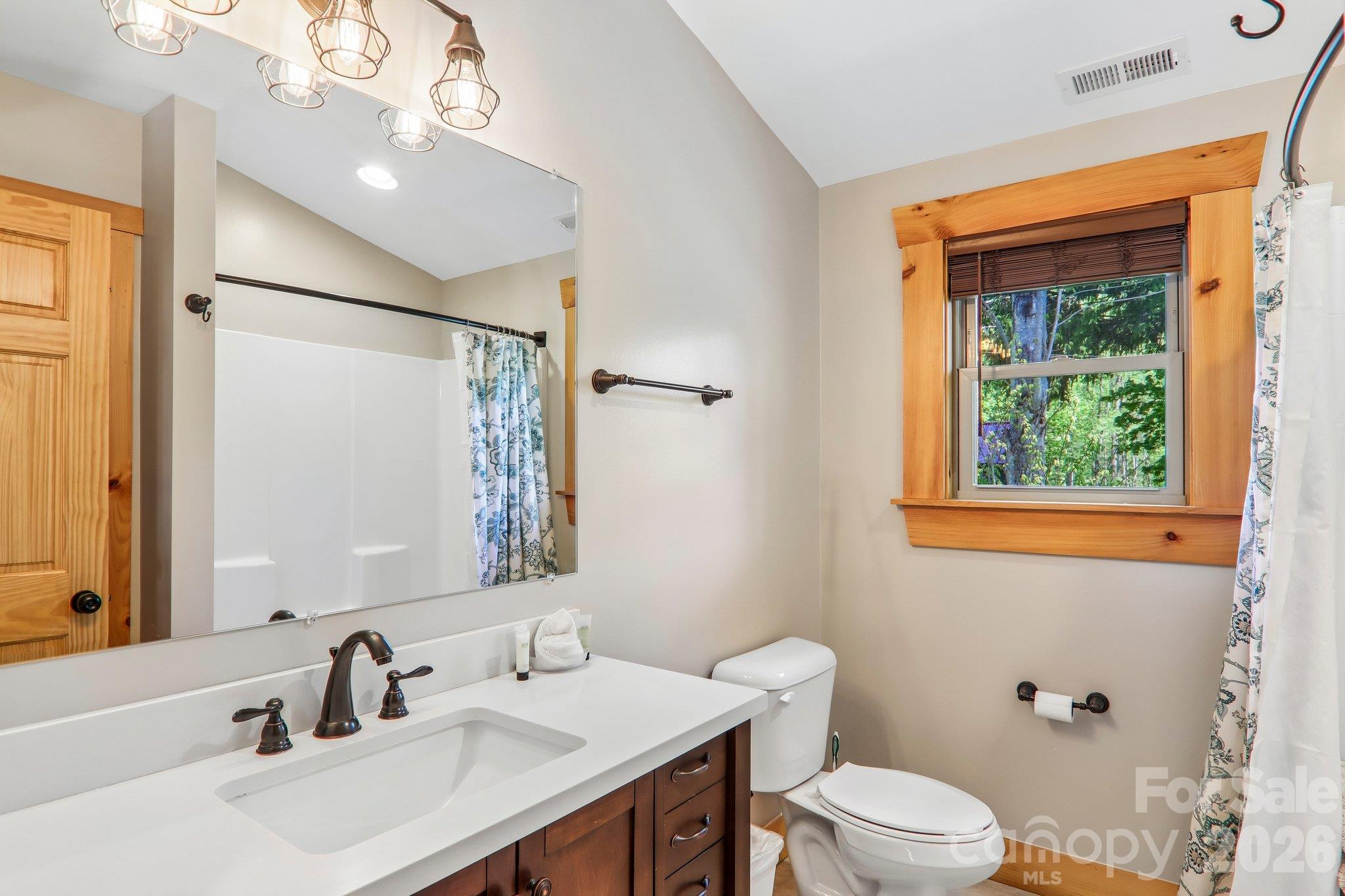 589 Panoramic Loop Property Photo 35