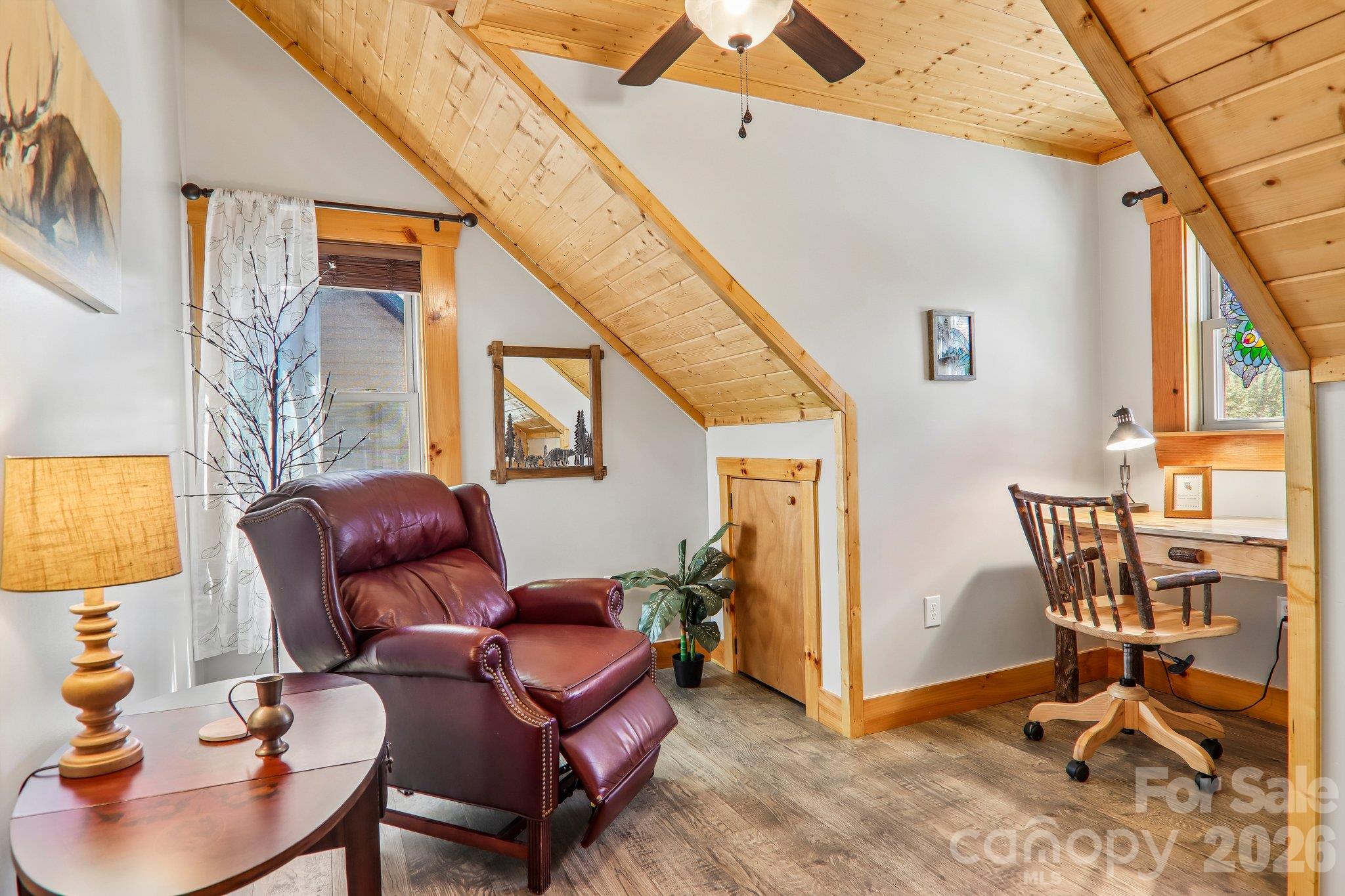 589 Panoramic Loop Property Photo 39