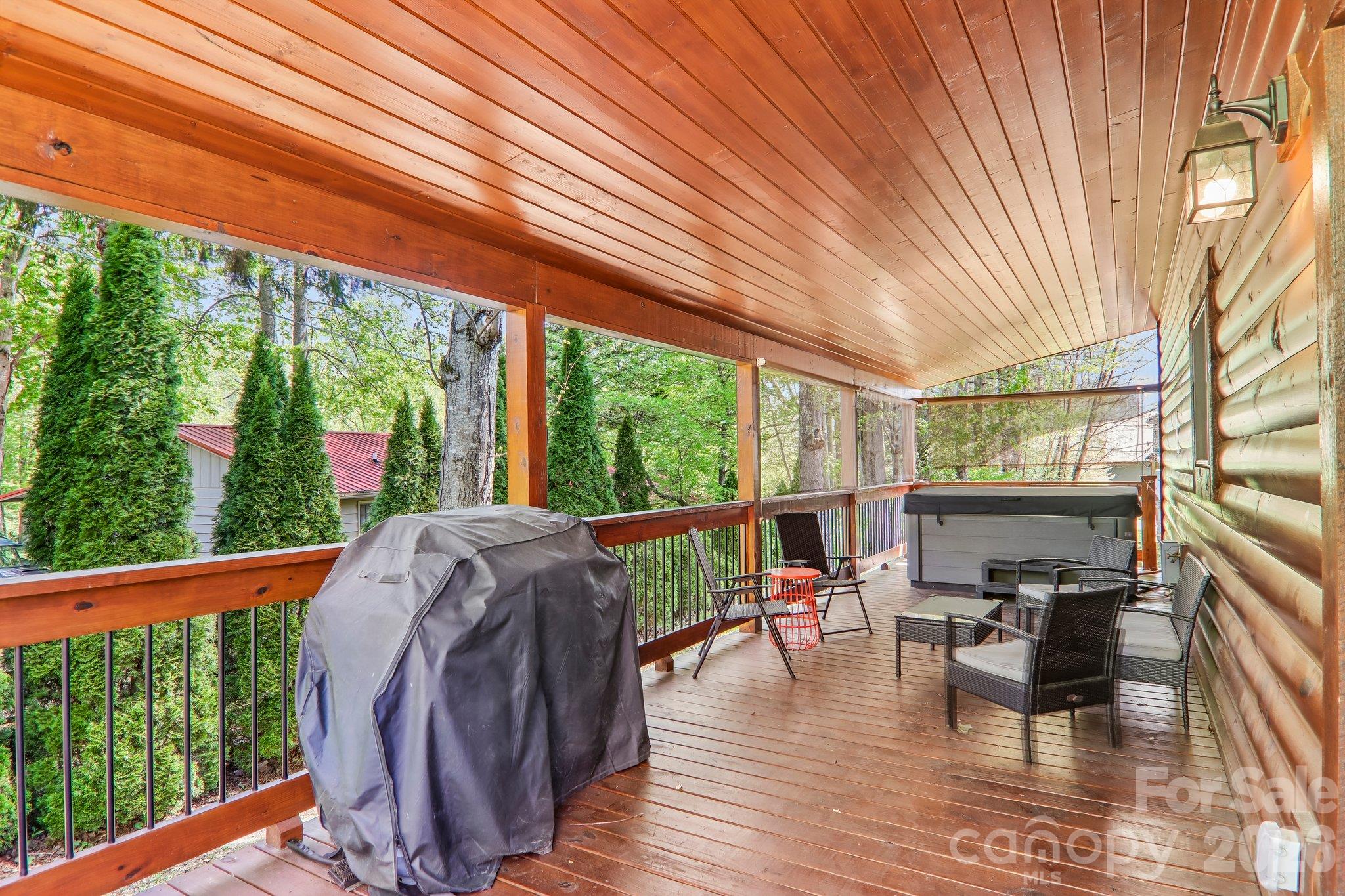 589 Panoramic Loop Property Photo 43