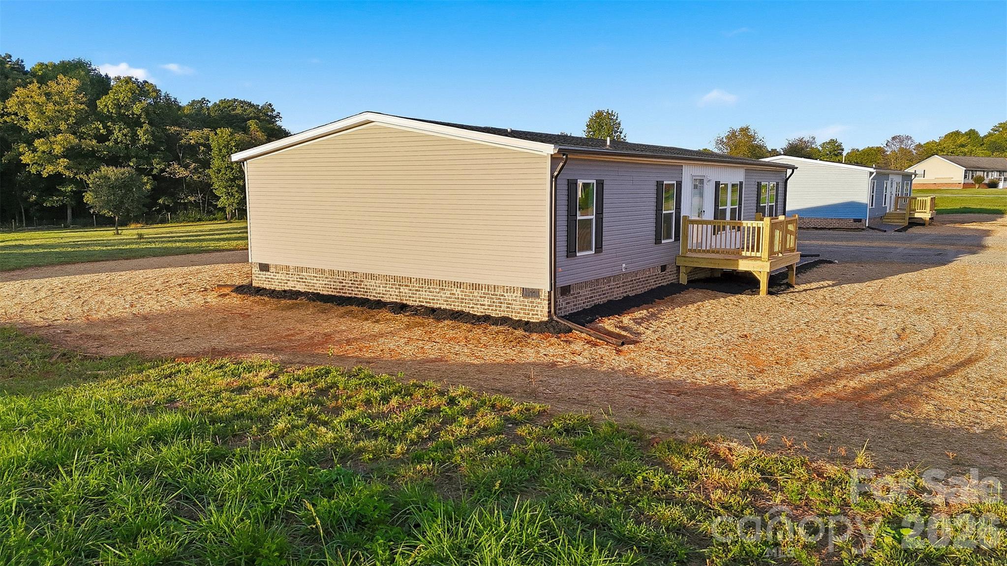136 Speaks Road Property Photo 9