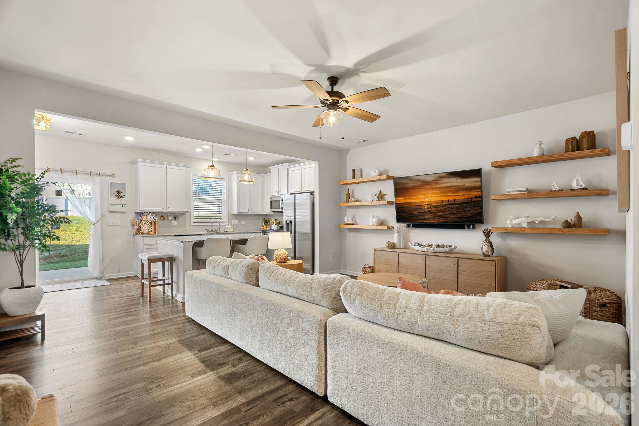 8186 Sheffield Drive Property Photo 6