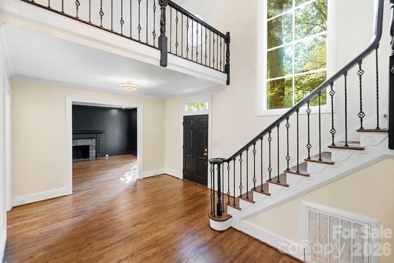 3501 Castellaine Drive Property Photo 5