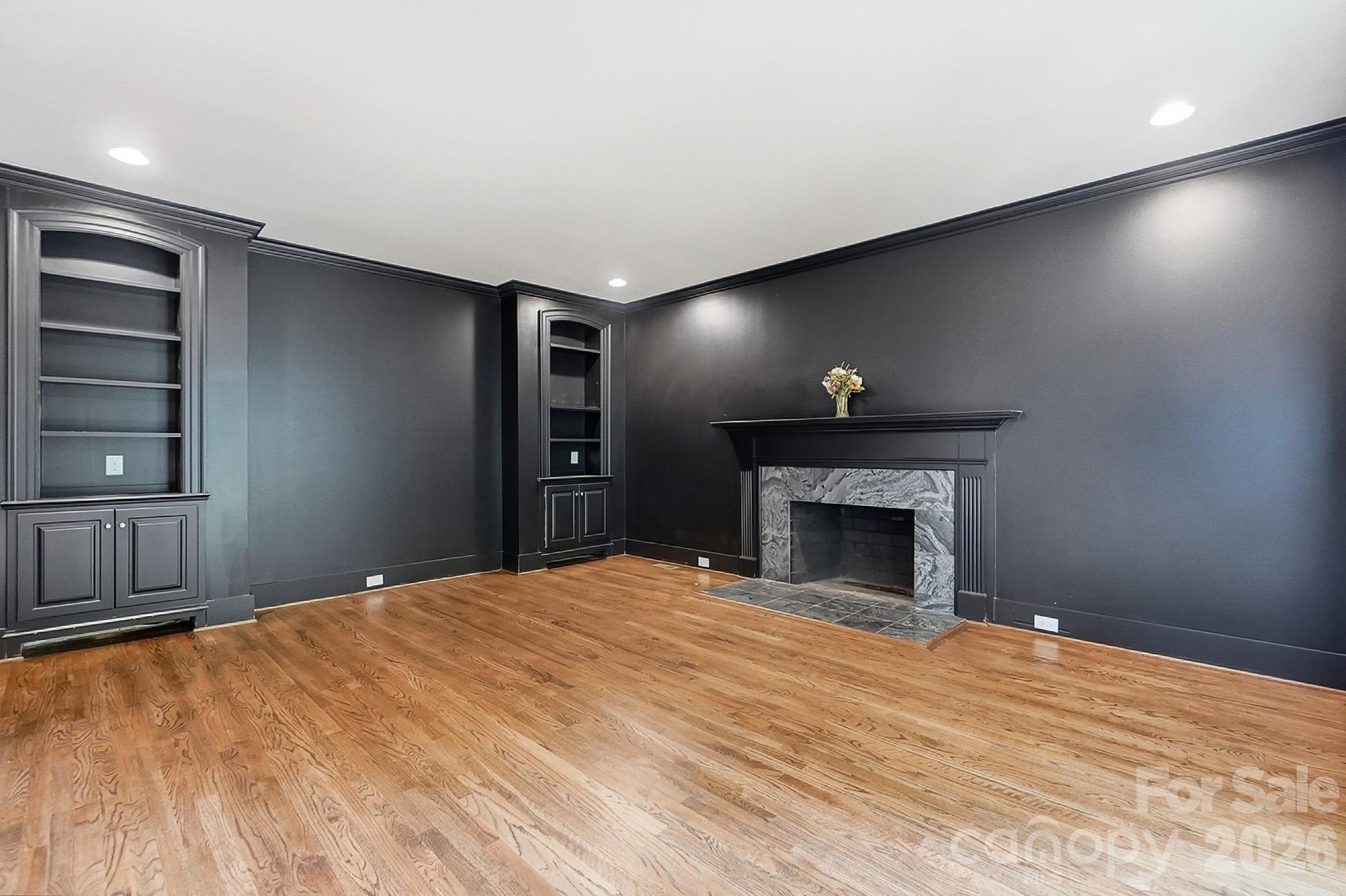 3501 Castellaine Drive Property Photo 7