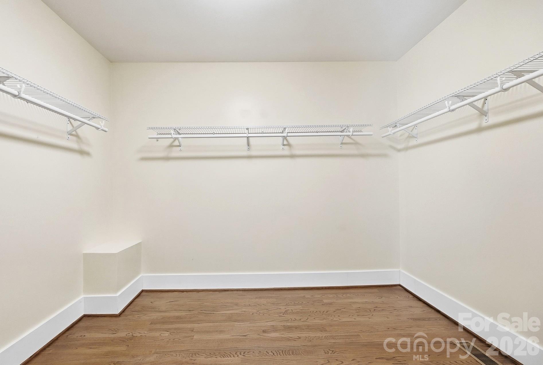 3501 Castellaine Drive Property Photo 11