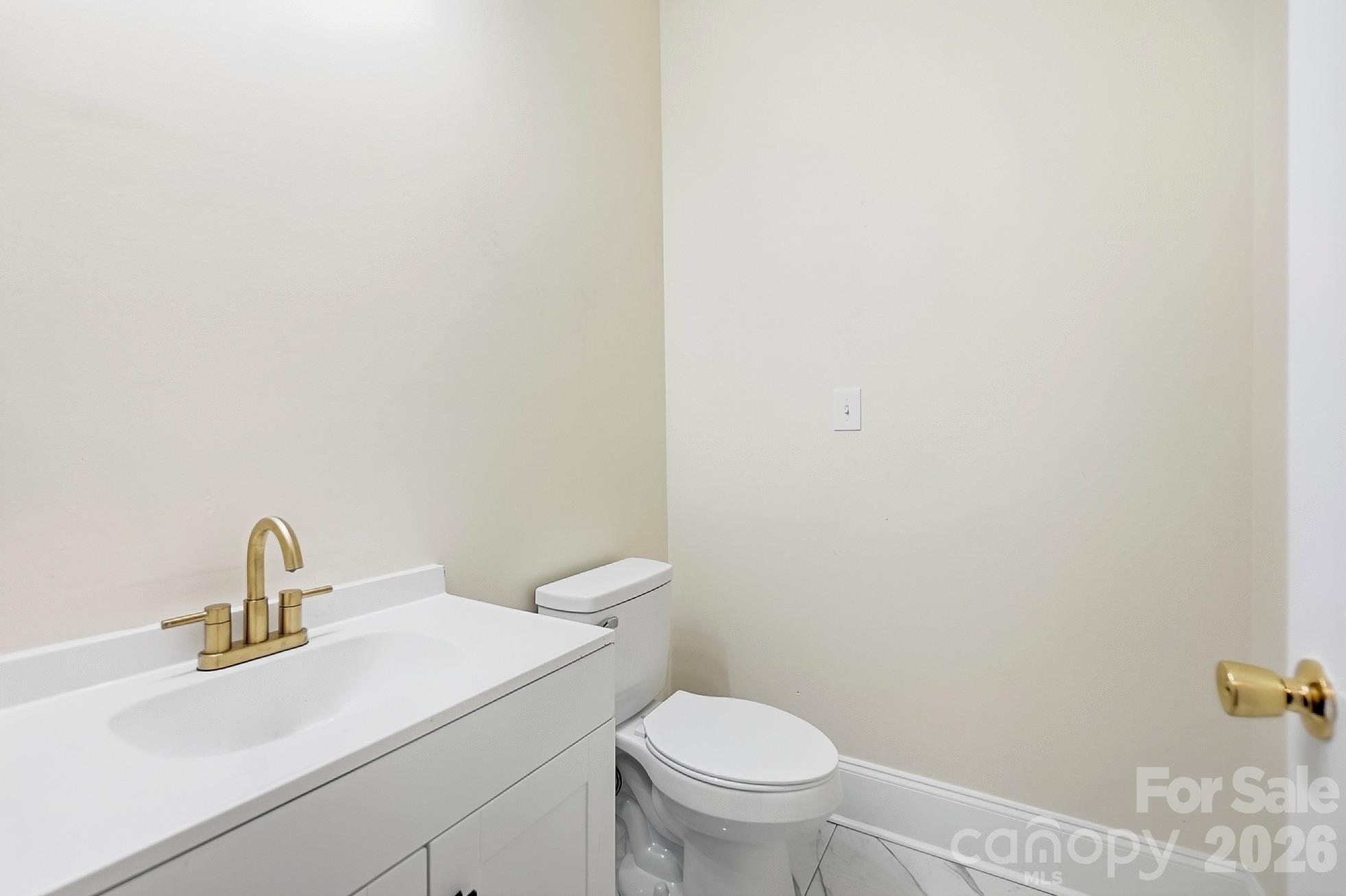 3501 Castellaine Drive Property Photo 14