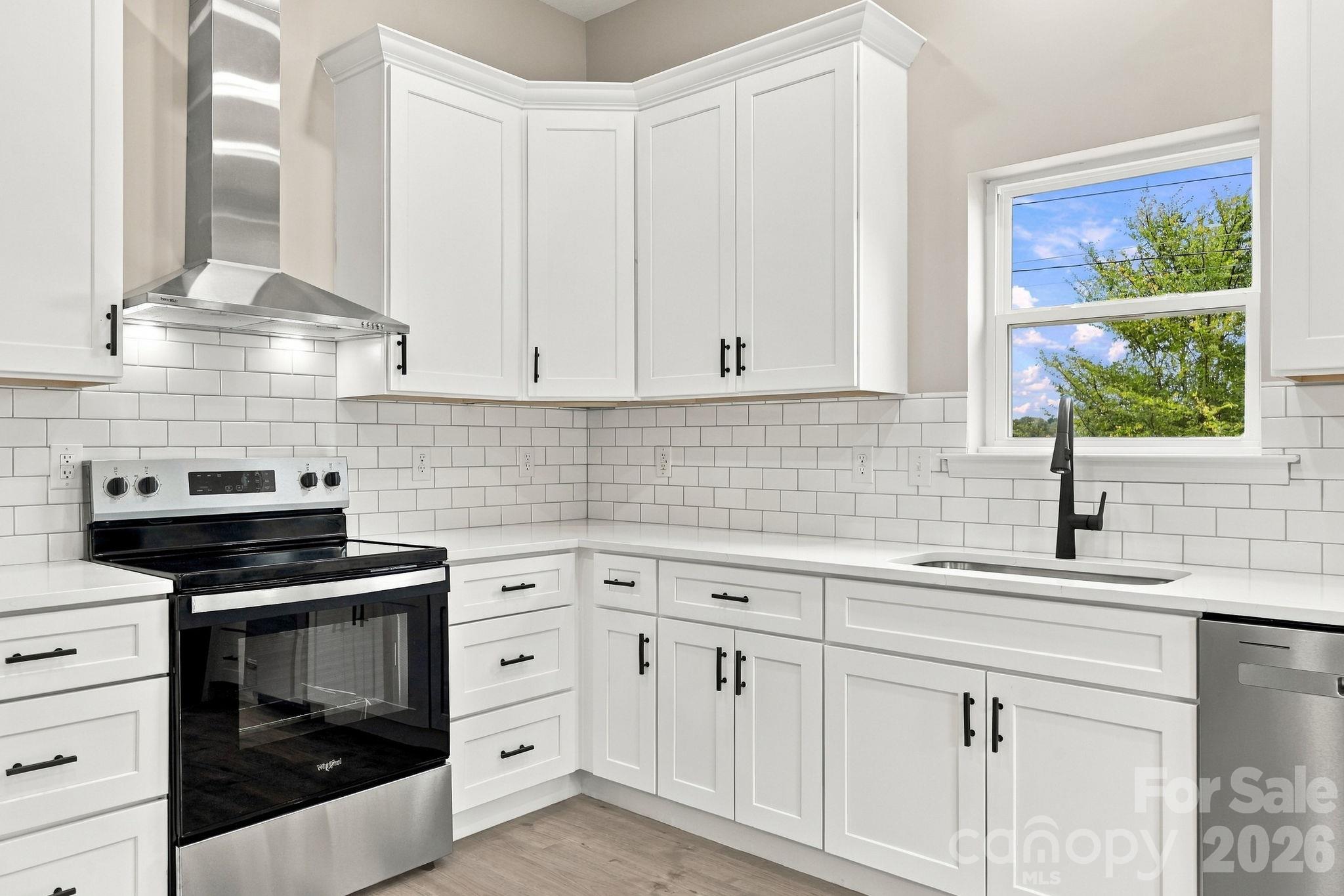 1211 Glenwood Avenue Property Photo 6