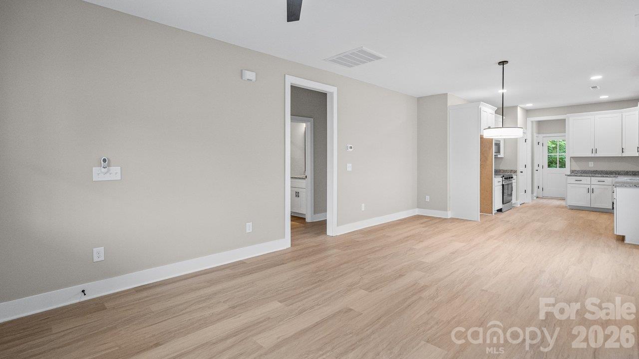 1014 Horah Street Property Photo 3