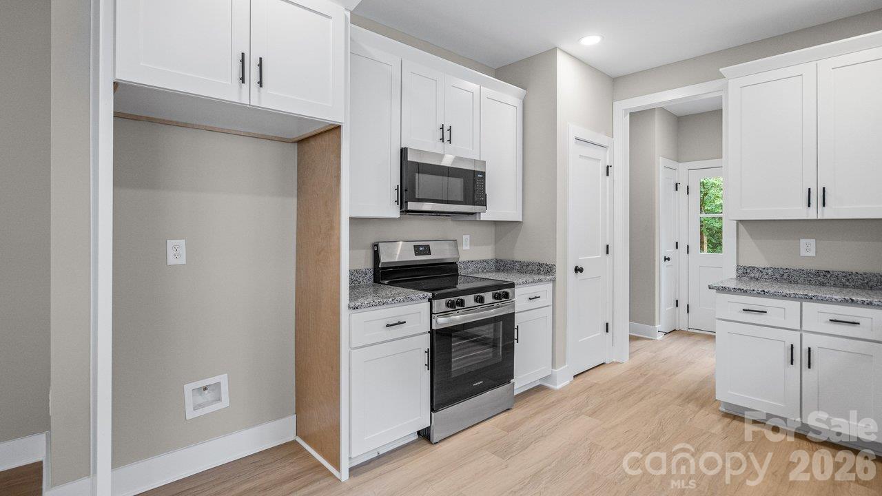 1014 Horah Street Property Photo 4
