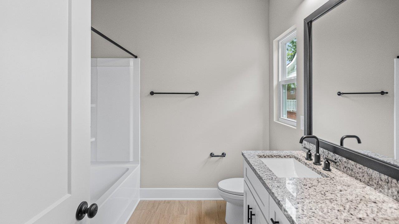 1014 Horah Street Property Photo 19