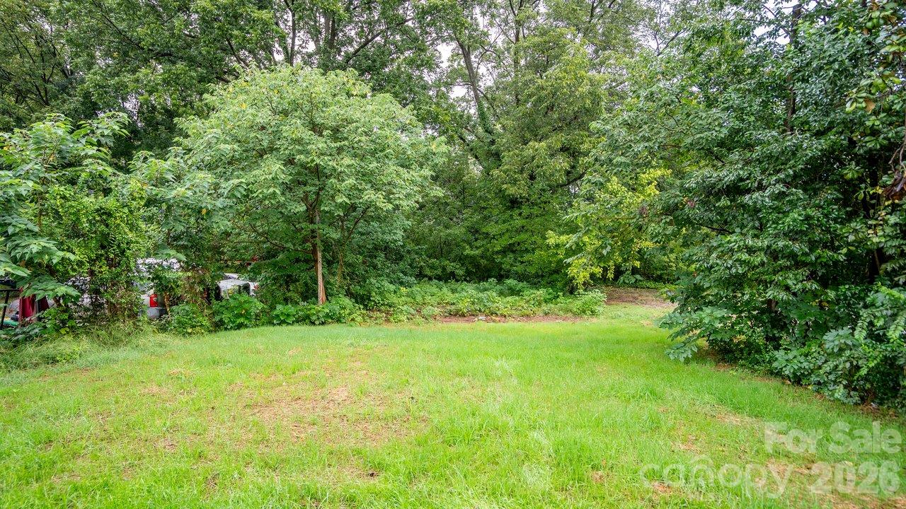 1014 Horah Street Property Photo 23