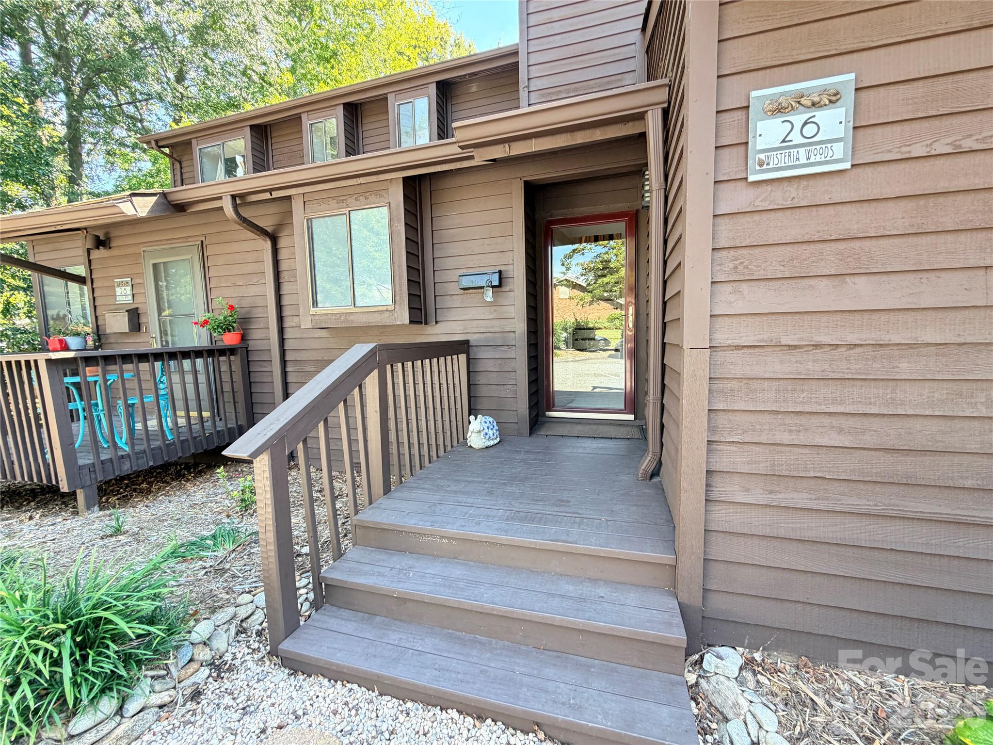 26 11th Avenue Property Photo 2