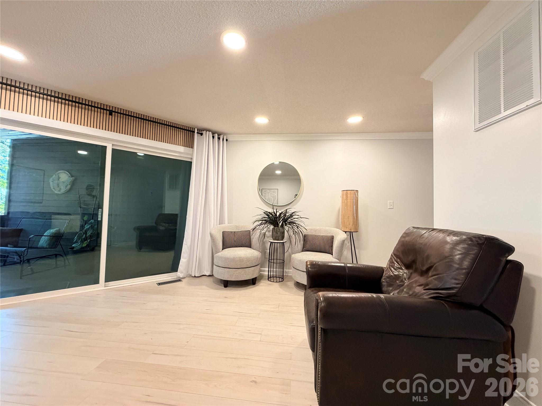 26 11th Avenue Property Photo 43