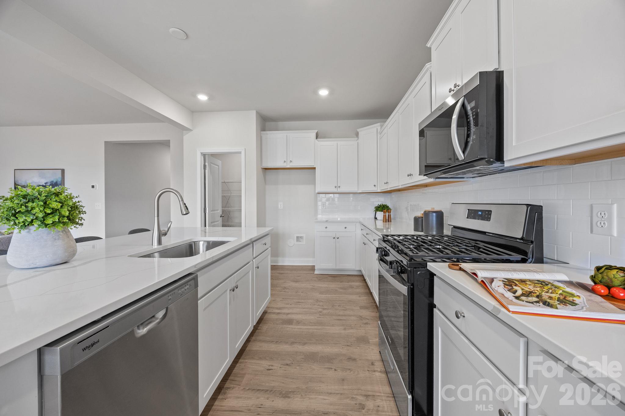 5061 Puddle Pond Road Property Photo 10