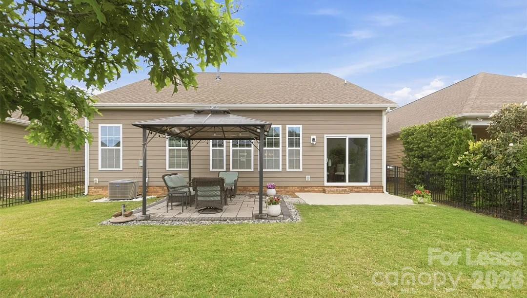 5021 Lydney Lane Property Photo 16