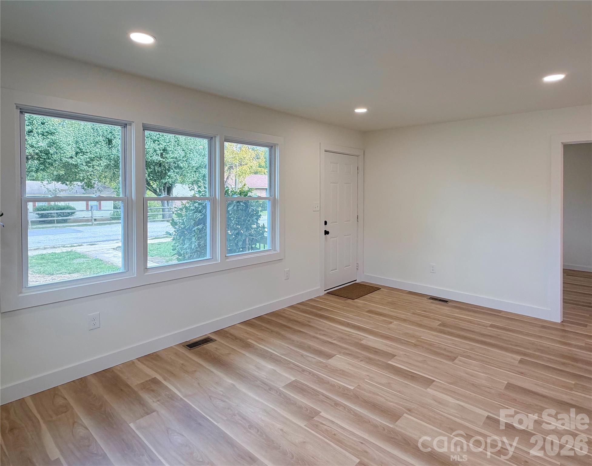 108 Willow Lake Road Property Photo 16