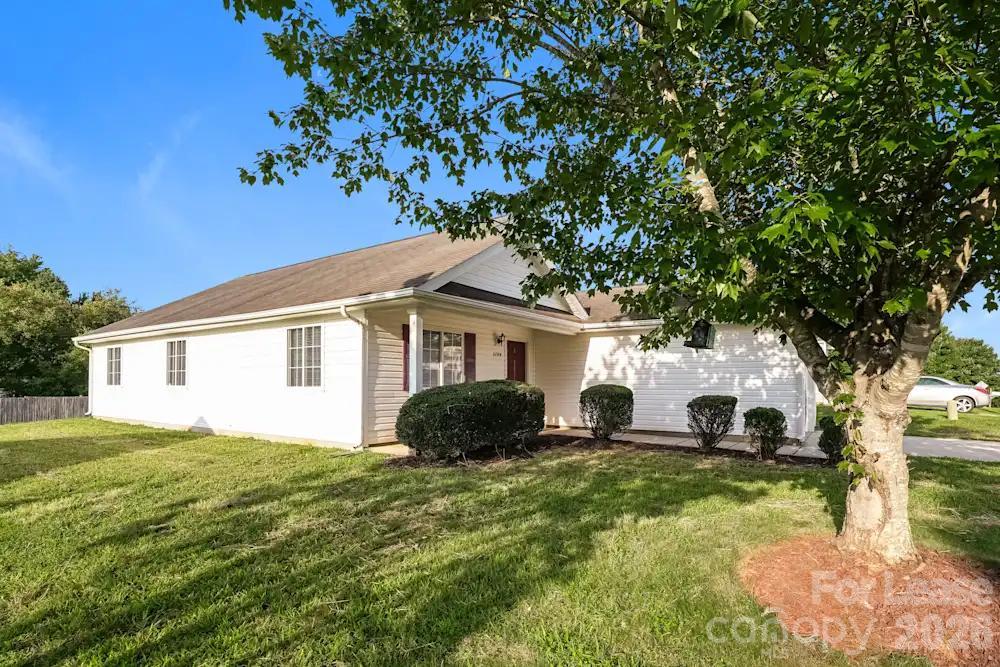 3737 Foxton Drive Property Photo 4