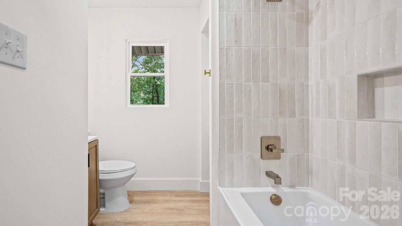 3320 Winterfield Place Property Photo 28