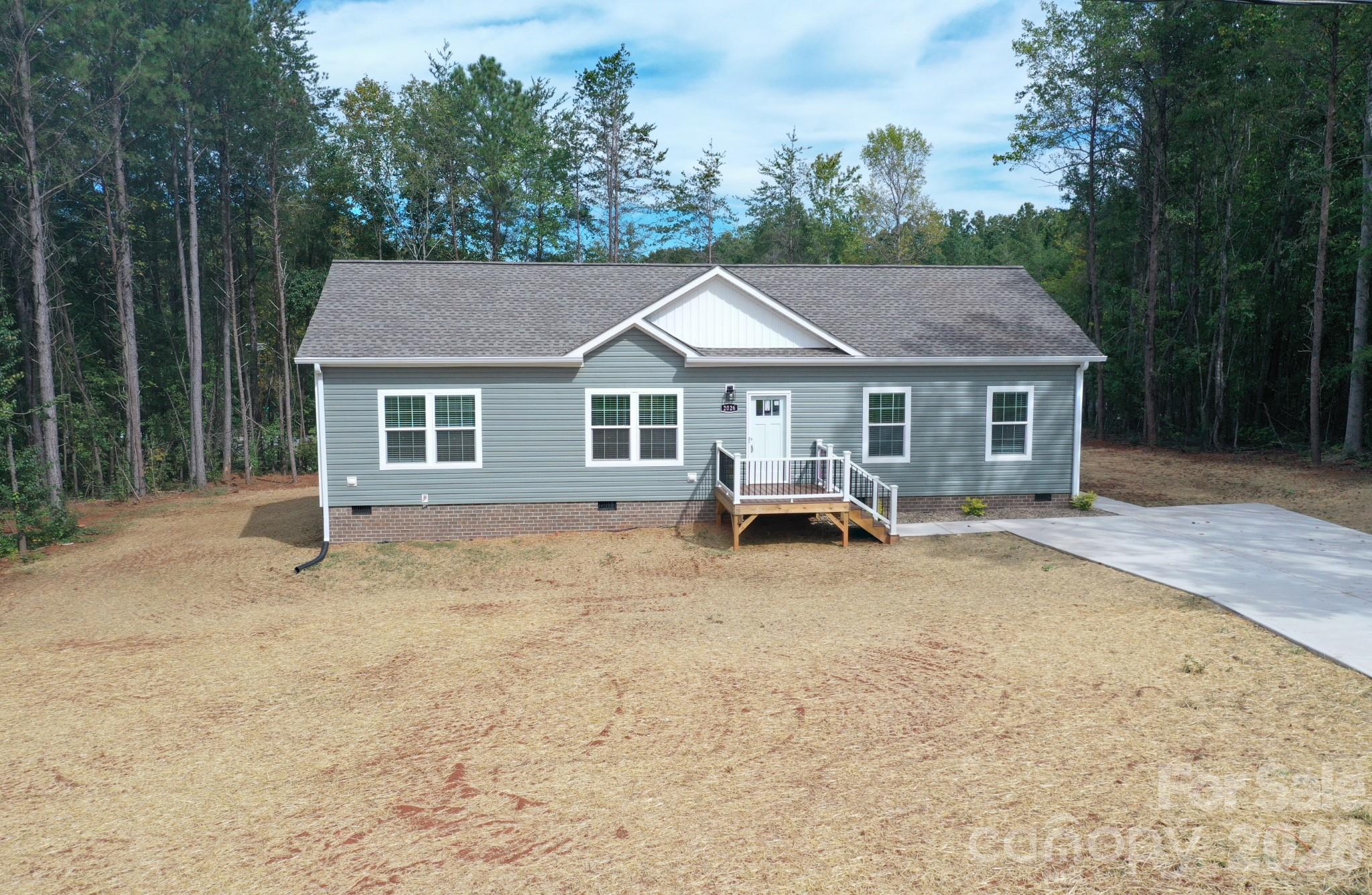 2026 Windigo Street Property Photo 2