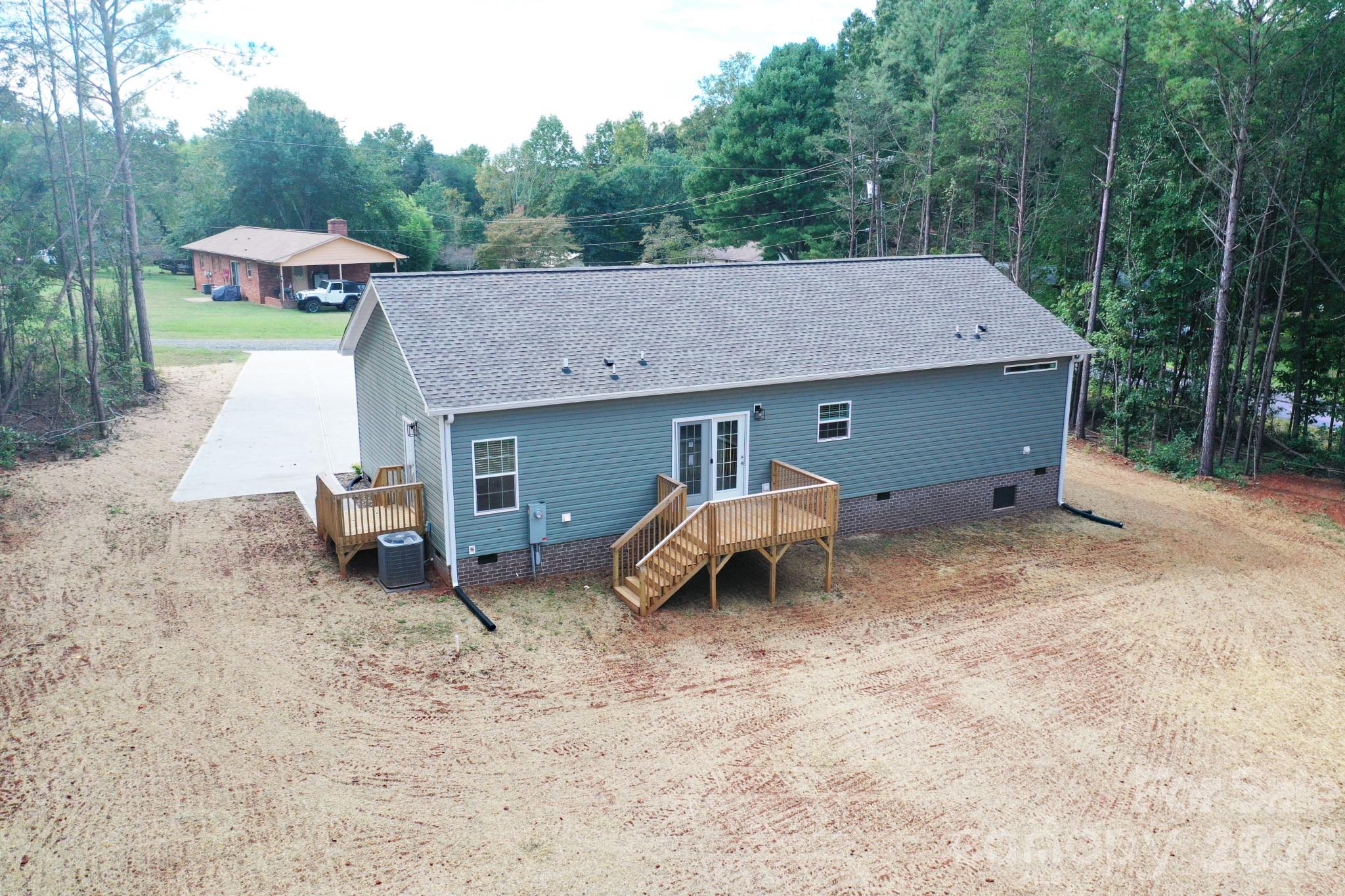 2026 Windigo Street Property Photo 34