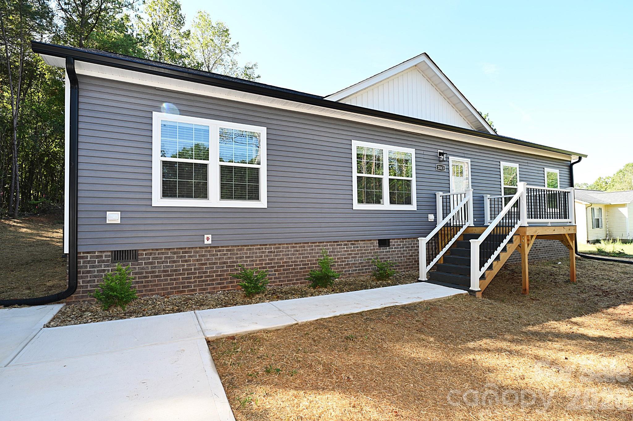 2063 Vance Street Property Photo 1
