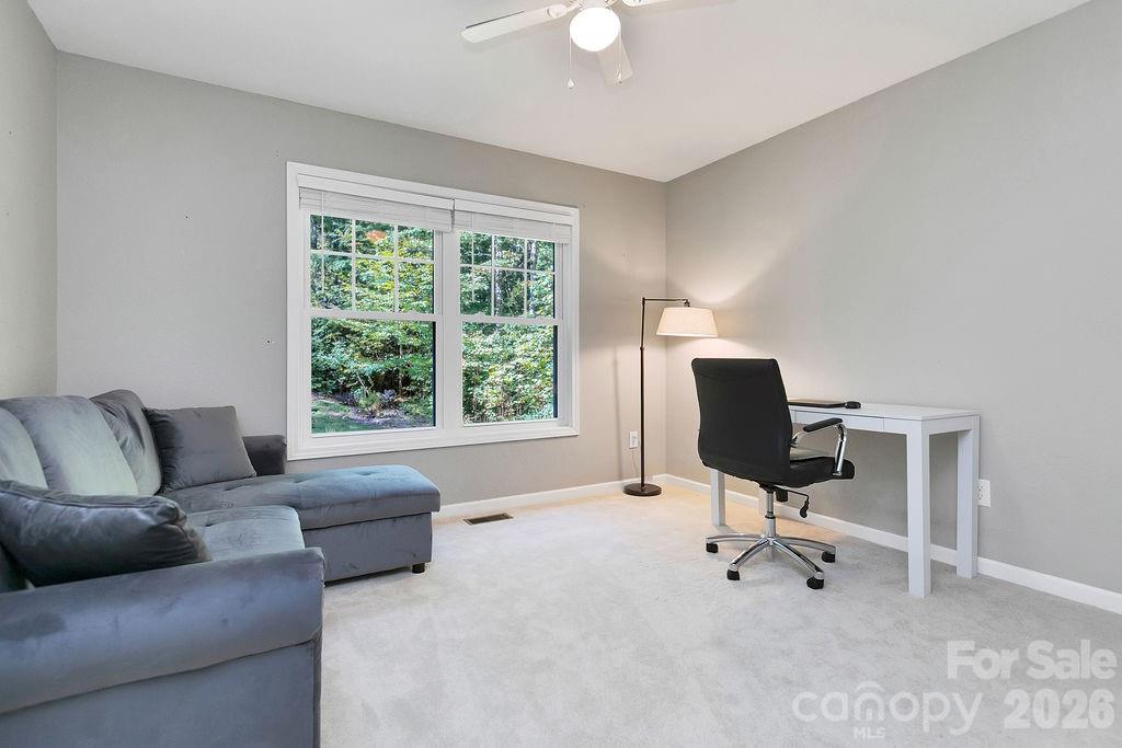 125 Rollins Place Road Property Photo 12
