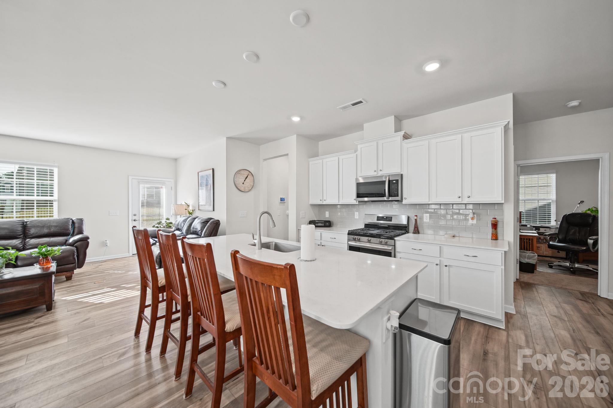 138 Pampas Place Property Photo 6
