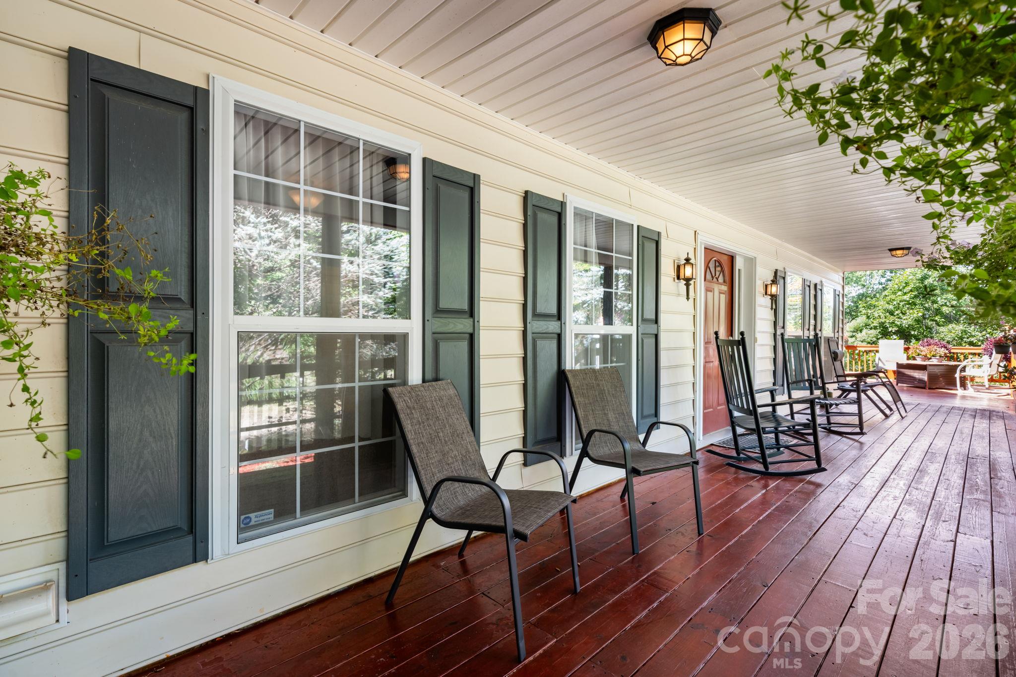 1056 Old Hampton Road Property Photo 3