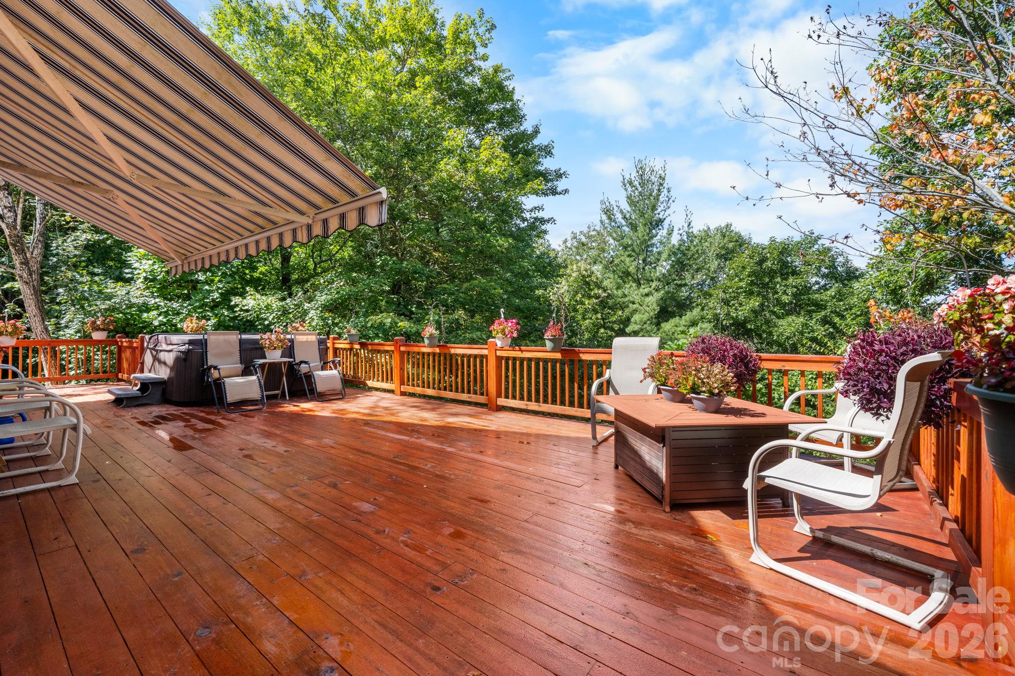1056 Old Hampton Road Property Photo 5