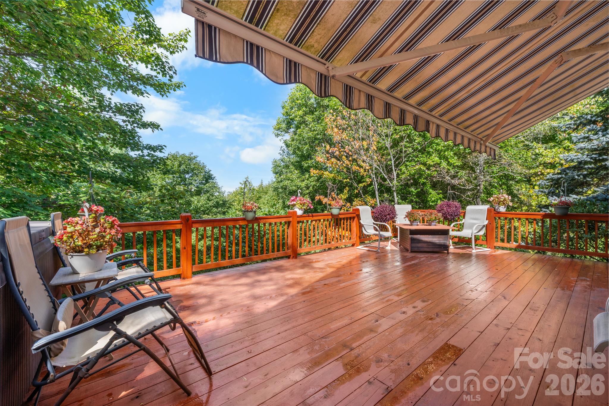 1056 Old Hampton Road Property Photo 6