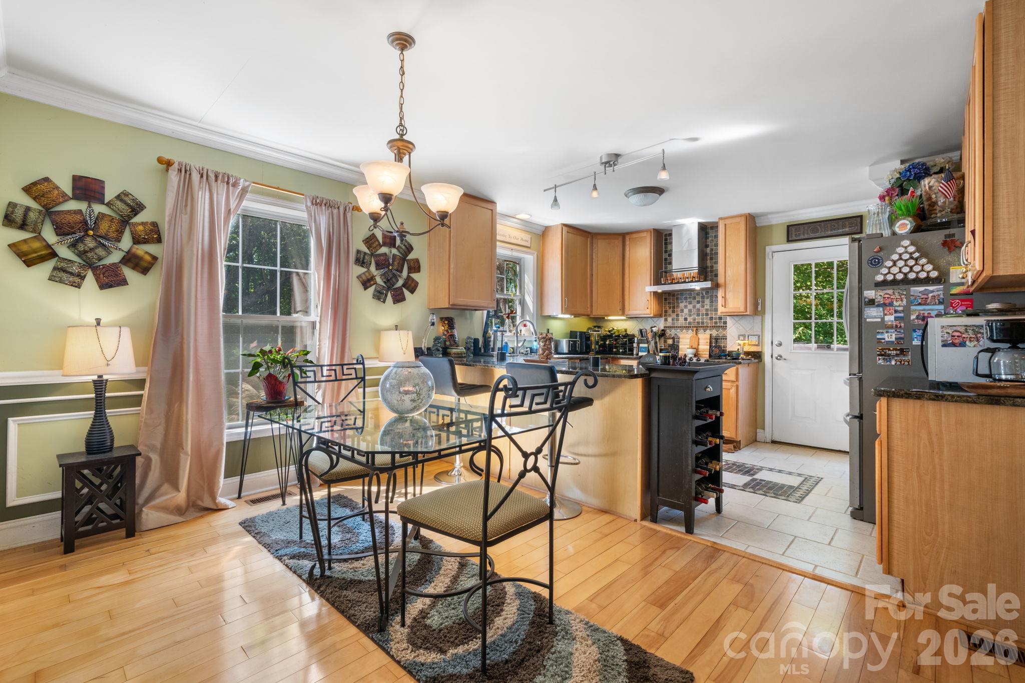 1056 Old Hampton Road Property Photo 15