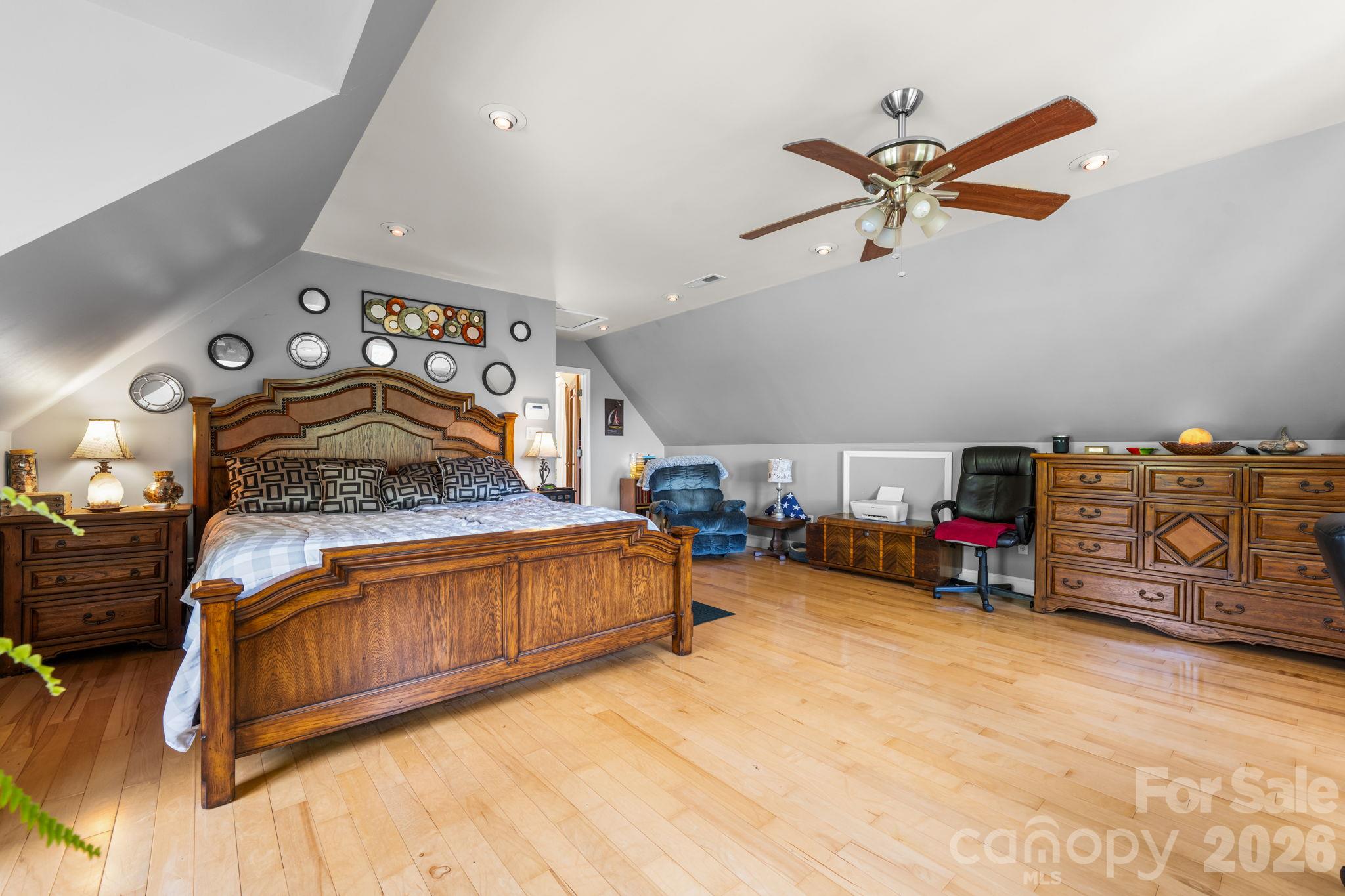 1056 Old Hampton Road Property Photo 27