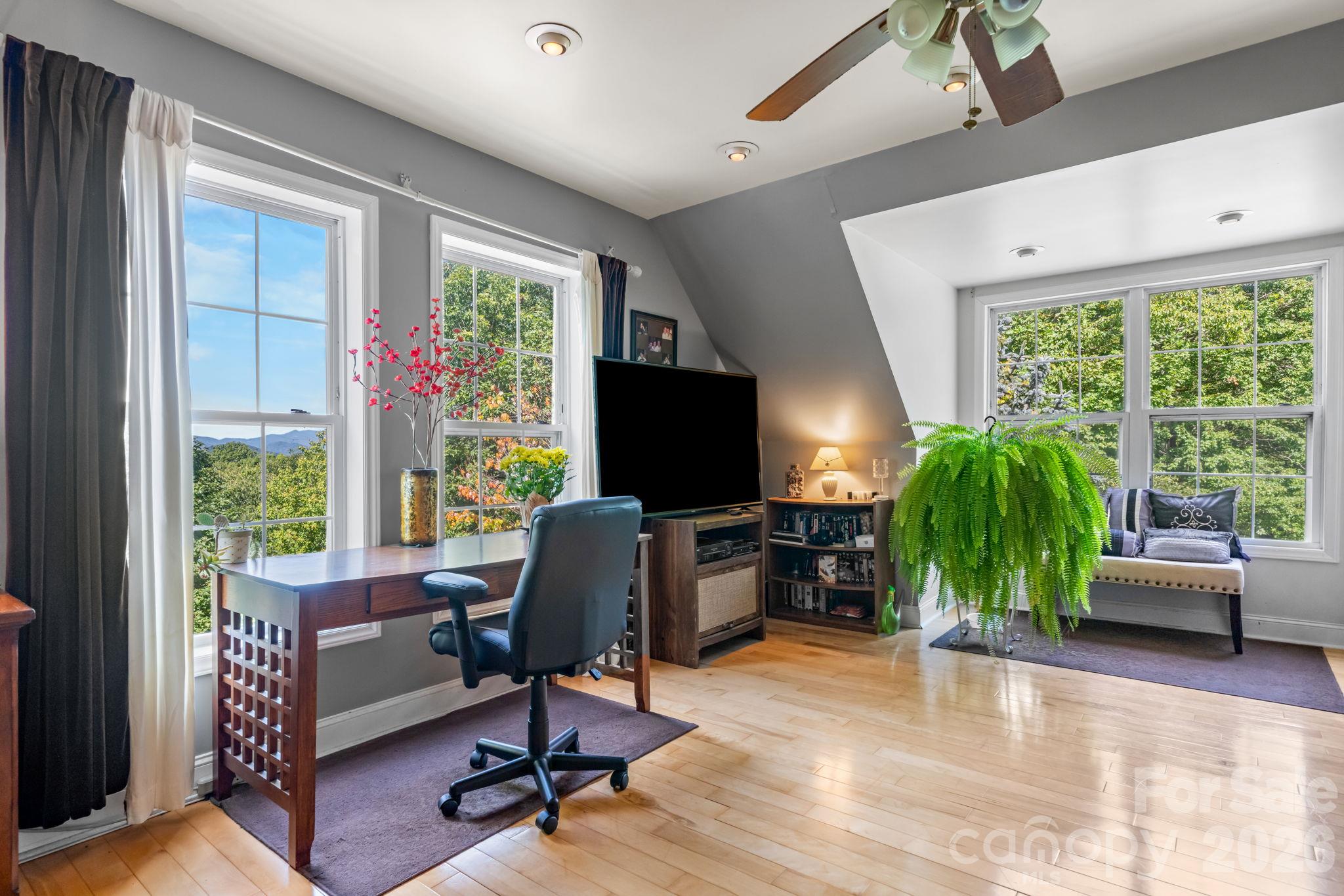 1056 Old Hampton Road Property Photo 30
